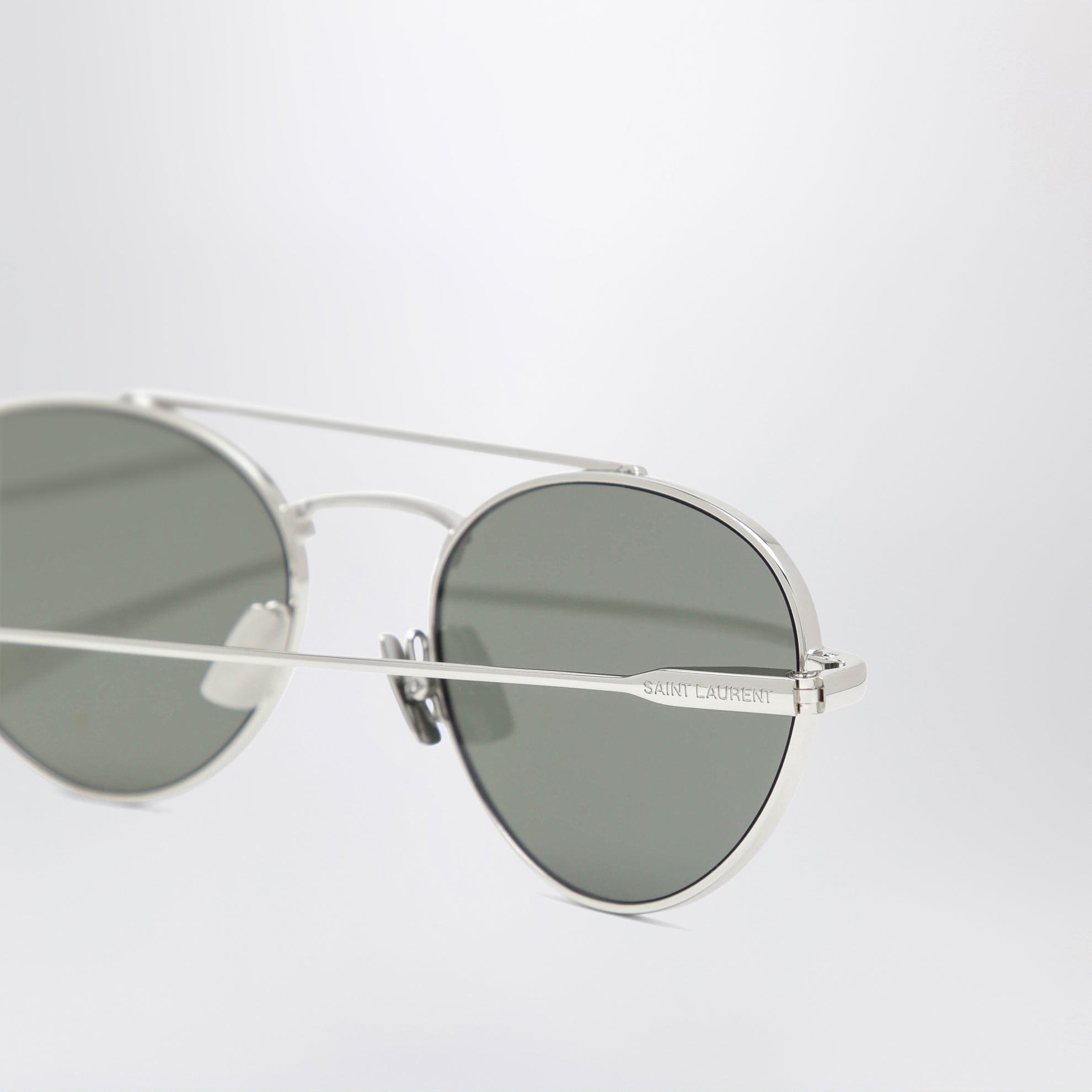 SL 97 sunglasses in Silver / Grey
