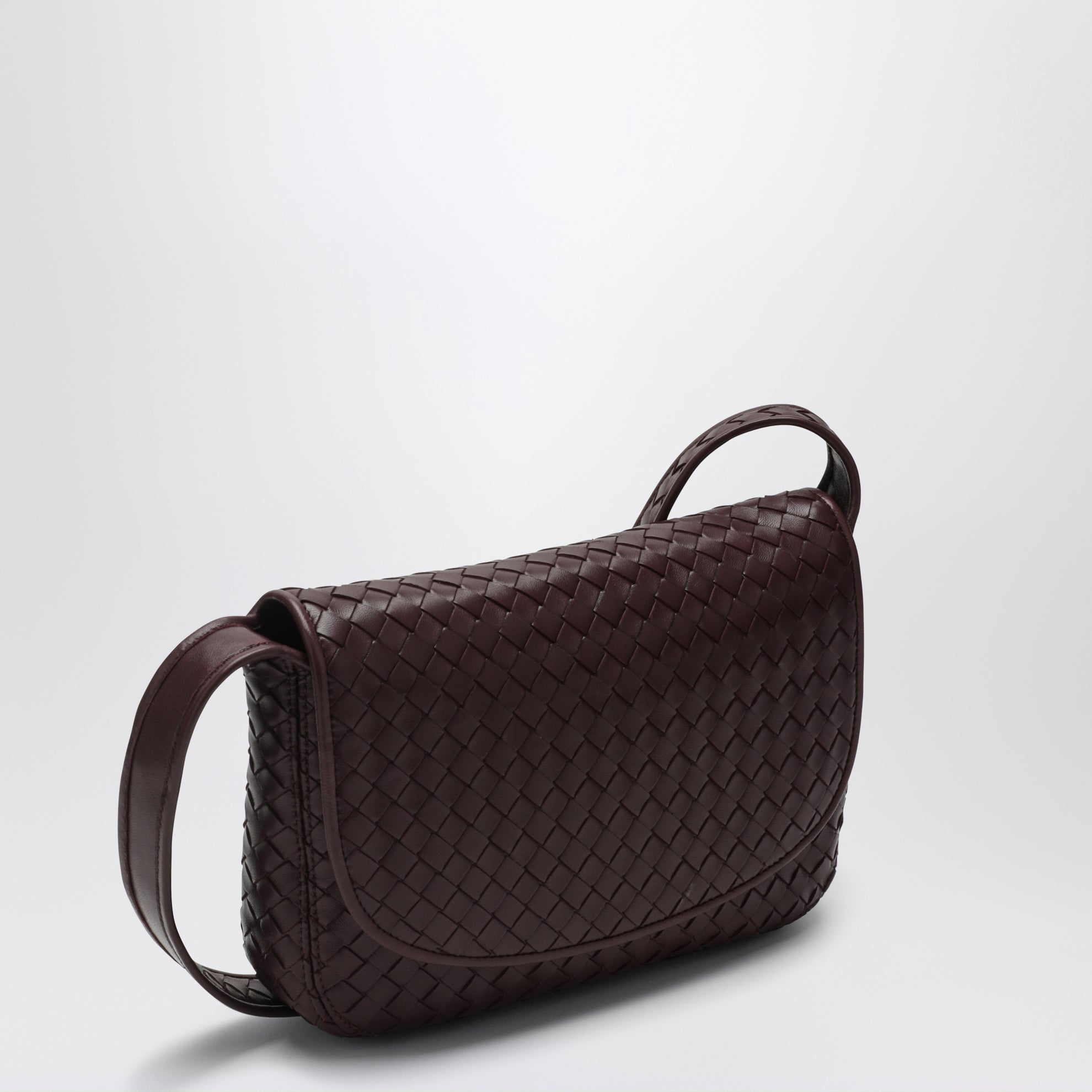 Braided leather shoulder bag mahogany