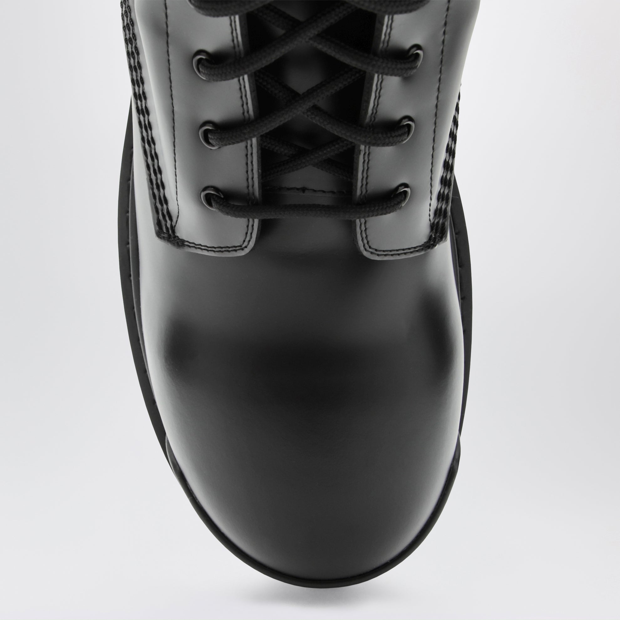 Schwarze Combat-Stiefel aus Leder