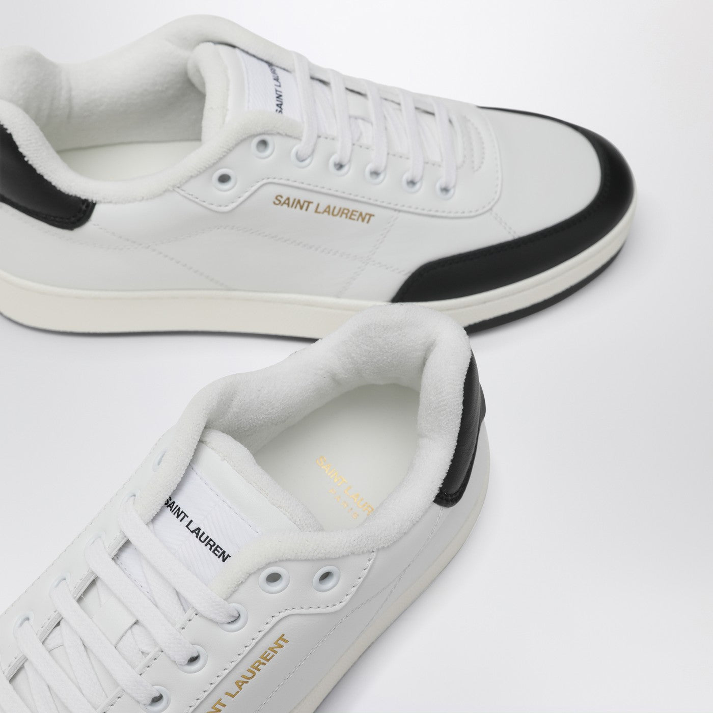 Basket basse SL/61 noires/blanches