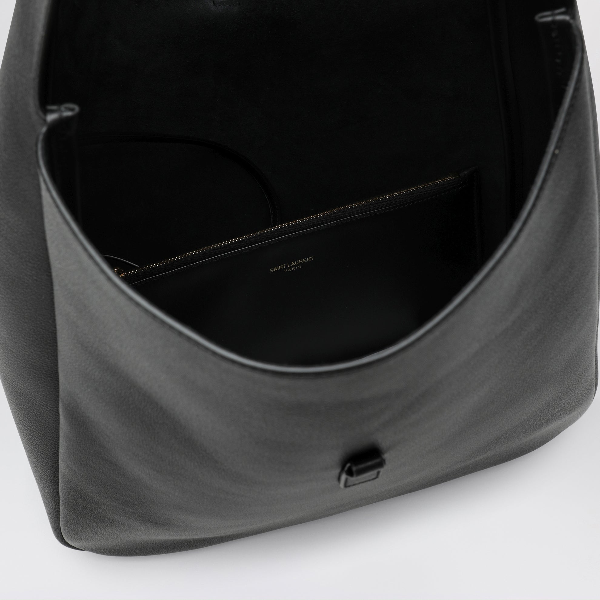Black LE 5 À 7 Large Bag In Grained Leather