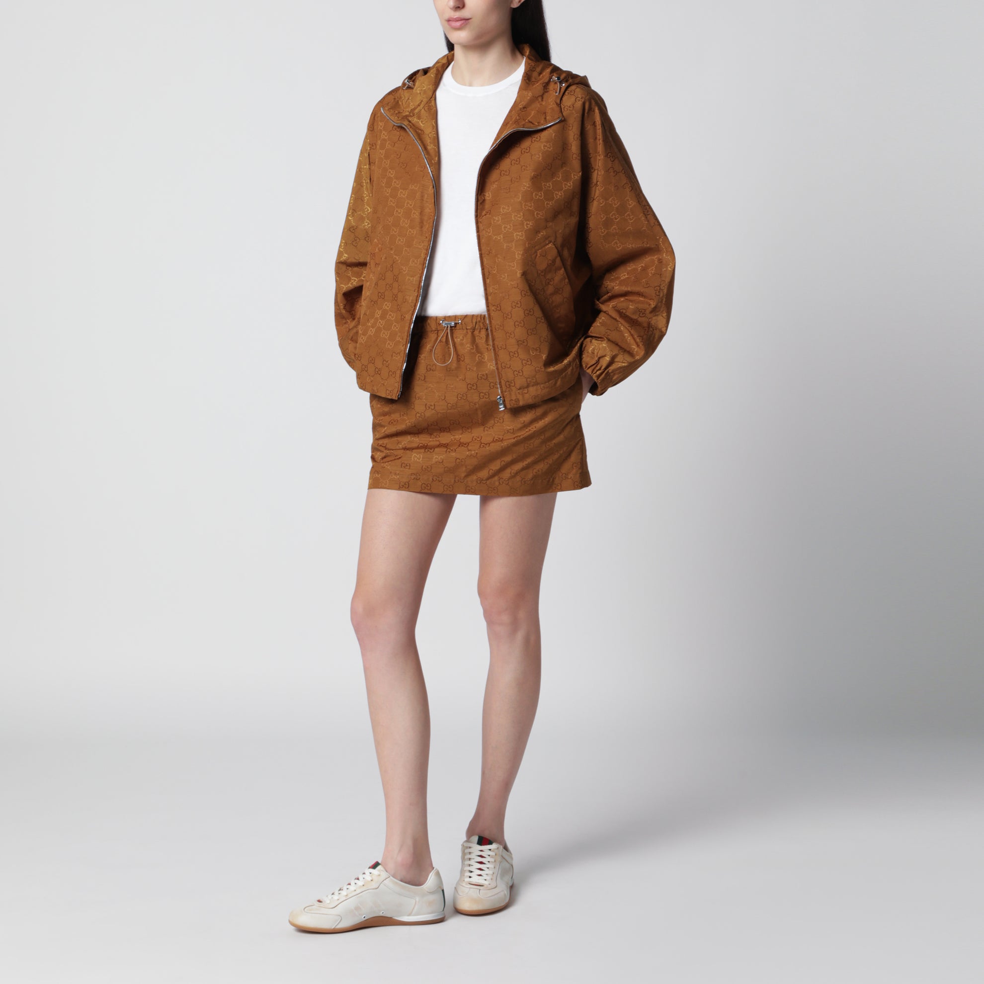 Jacke aus technischem Jacquardstoff mit braunem GG-Muster