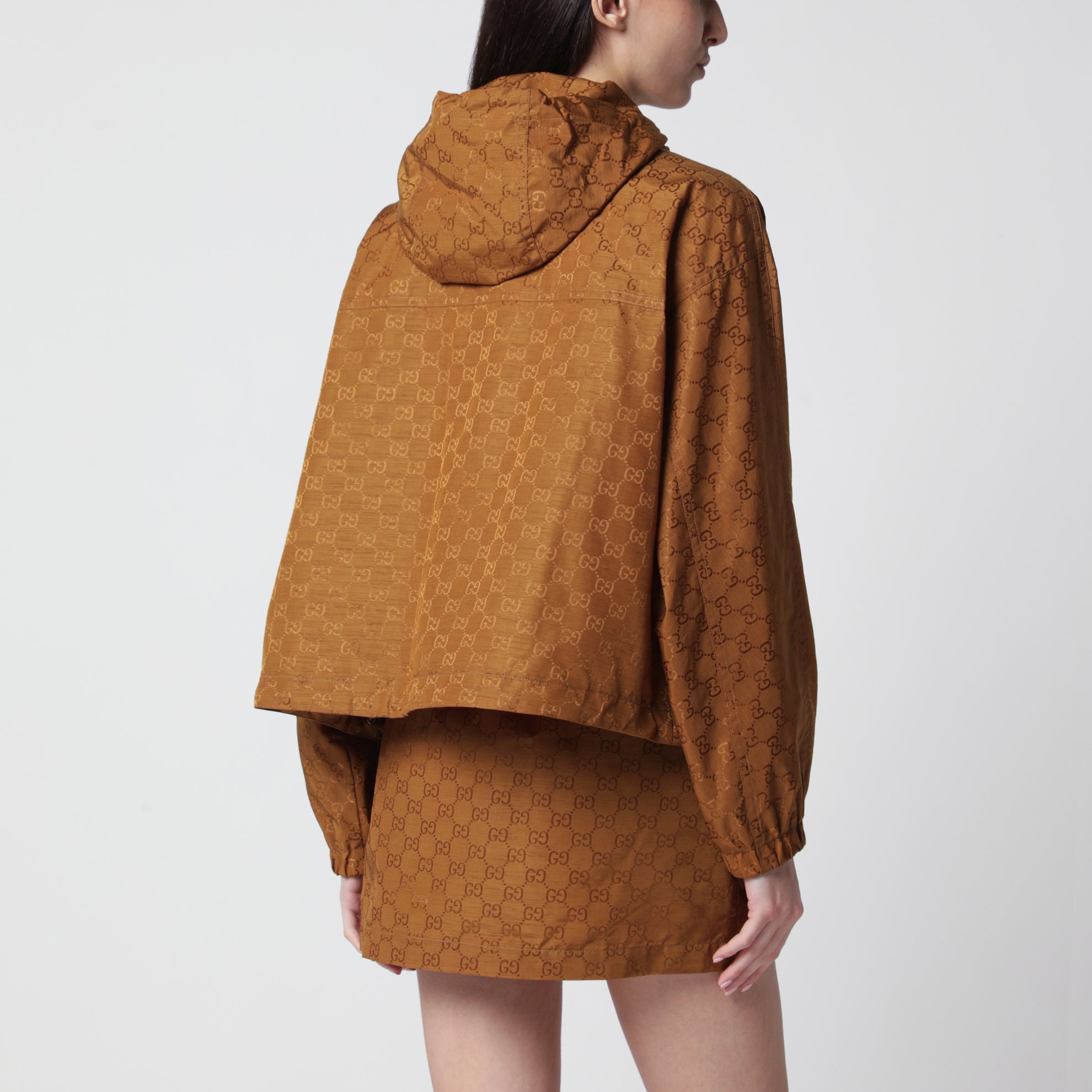 Jacke aus technischem Jacquardstoff mit braunem GG-Muster