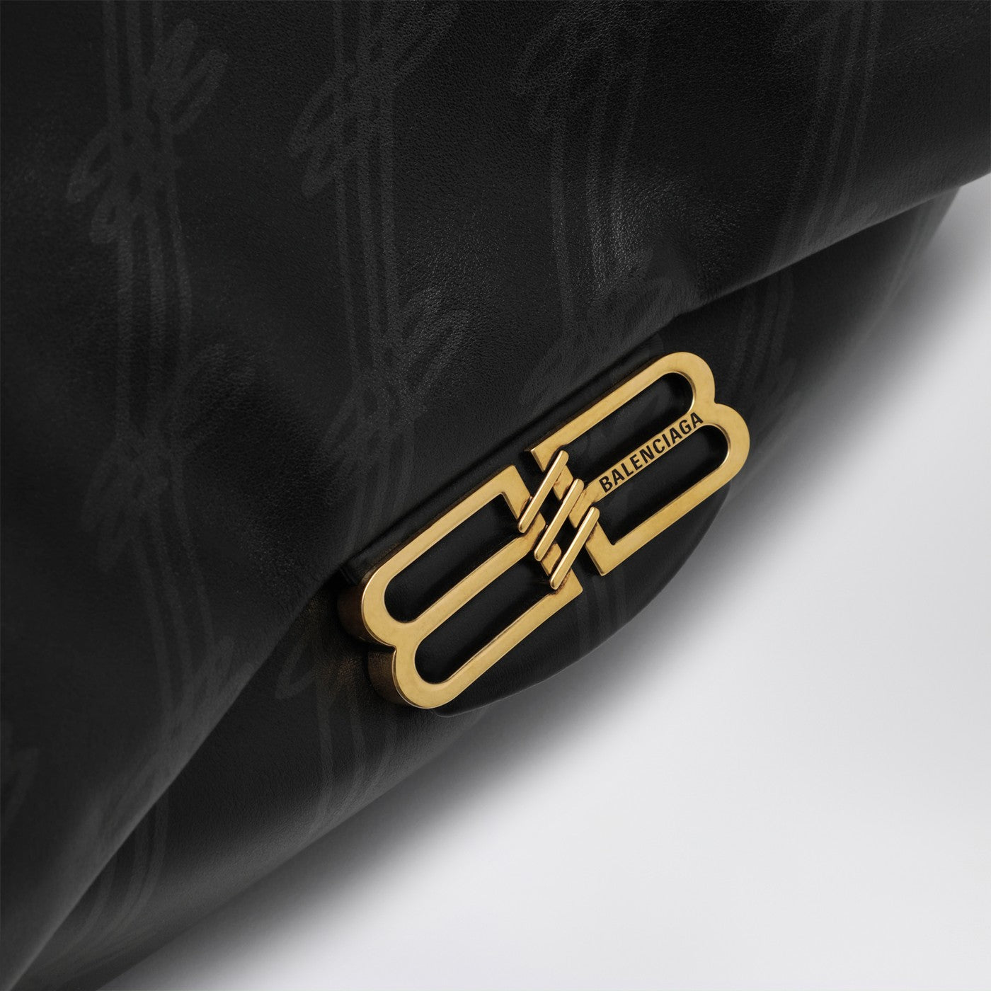 Darling medium black chain bag