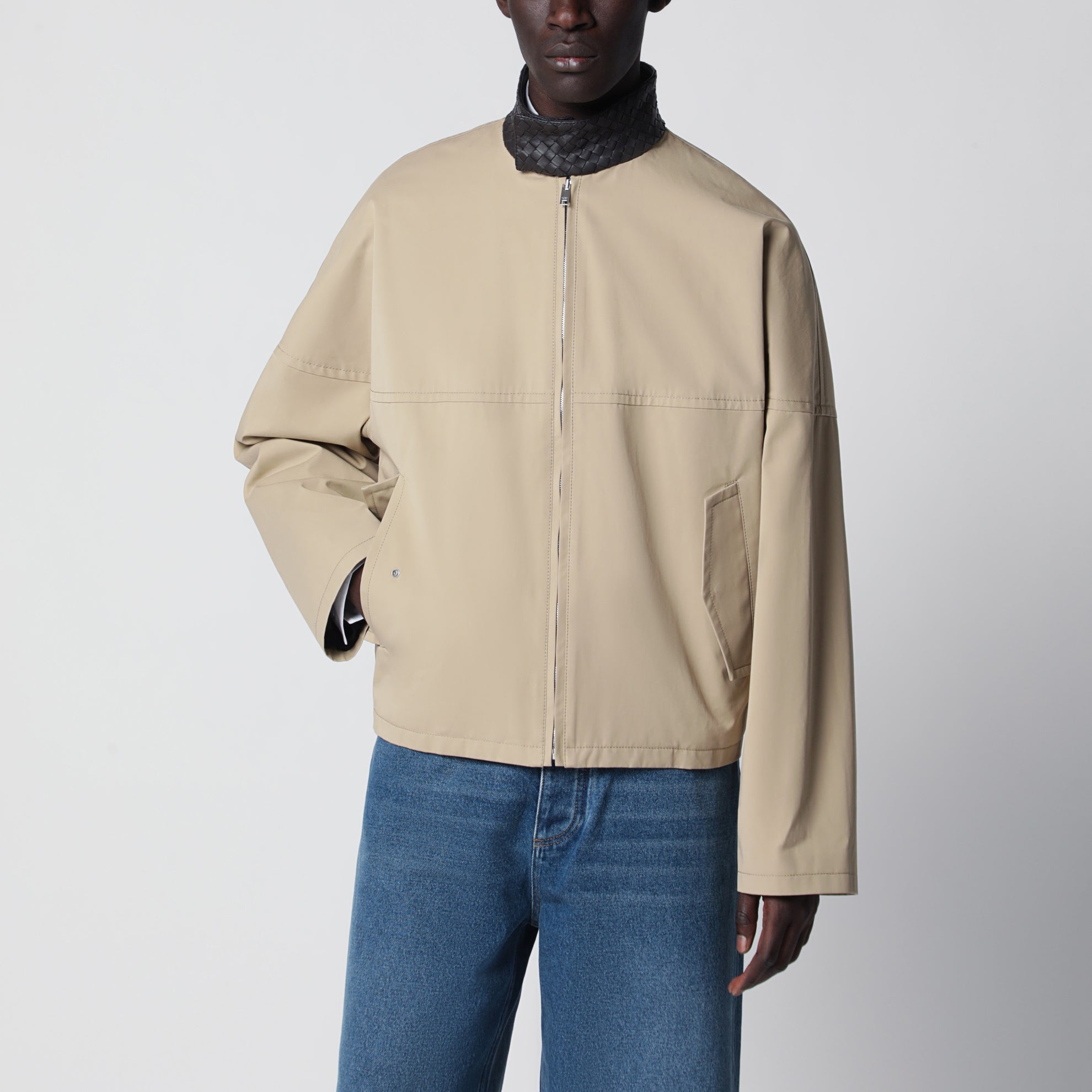 Veste beige en coton avec col en Intrecciato