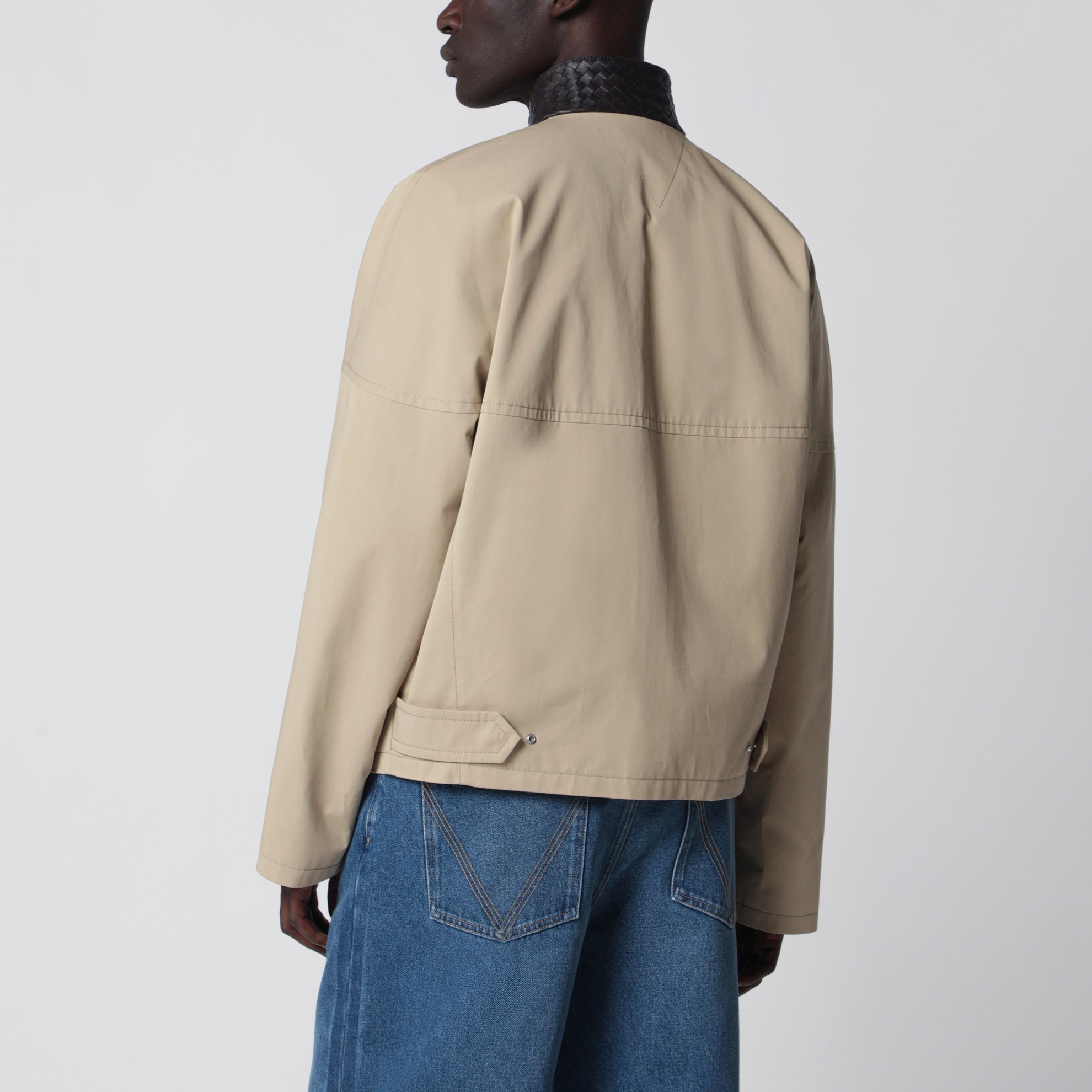 Veste beige en coton avec col en Intrecciato