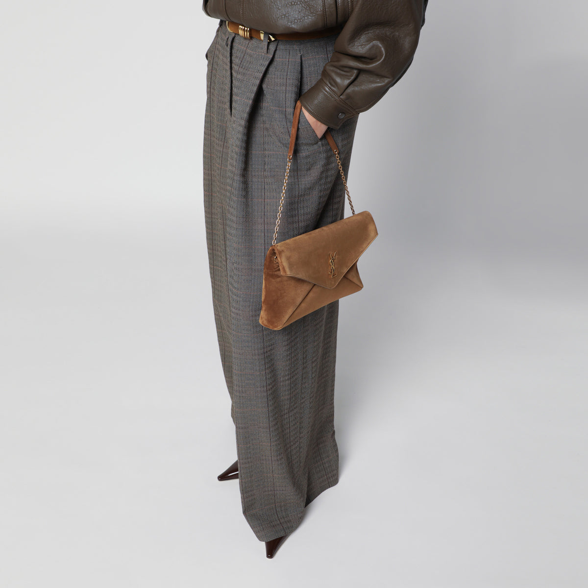 Pochette Cassandre couleur caramel en daim