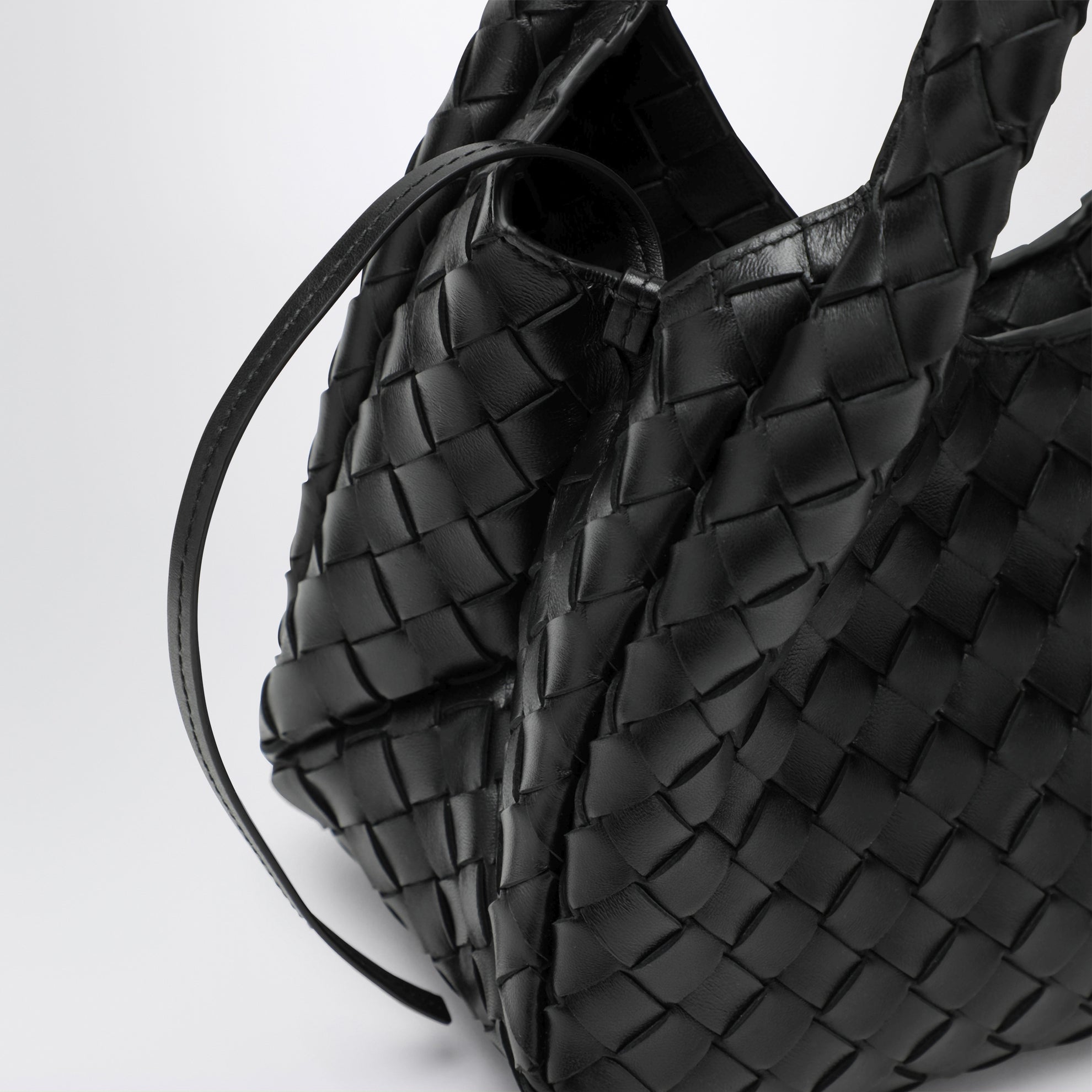 Kleine Campana Tasche in Schwarz