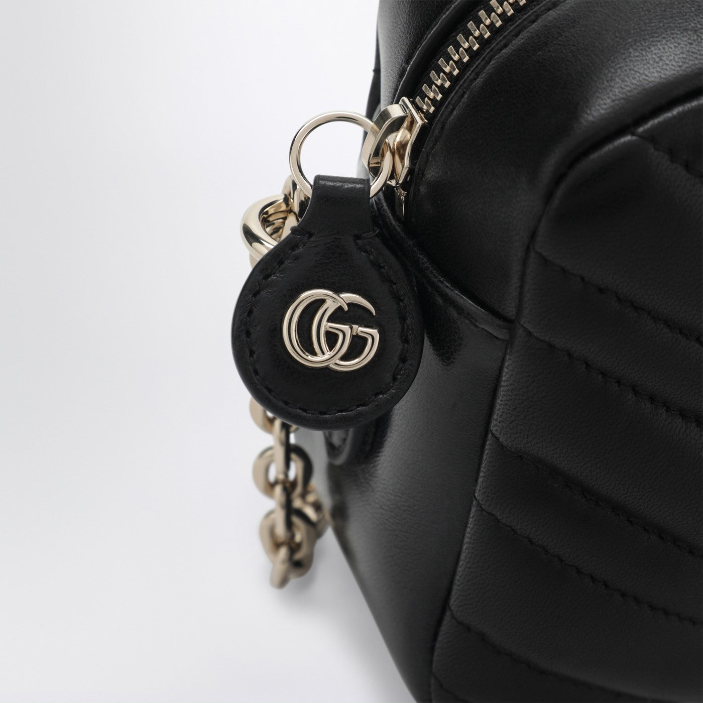 Small black GG Marmont camera bag