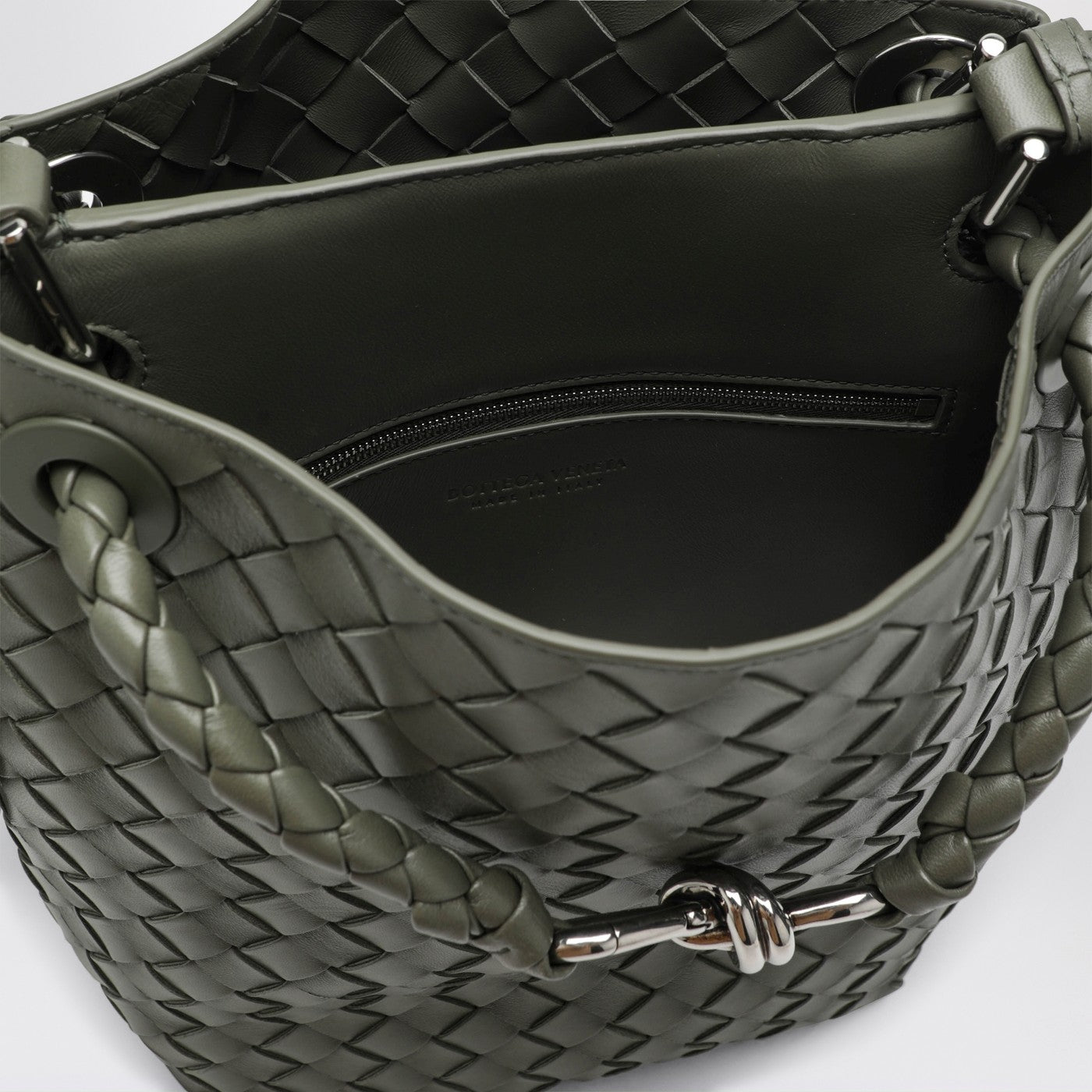 Andiamo Bucket piccola color Pickle in Intrecciato