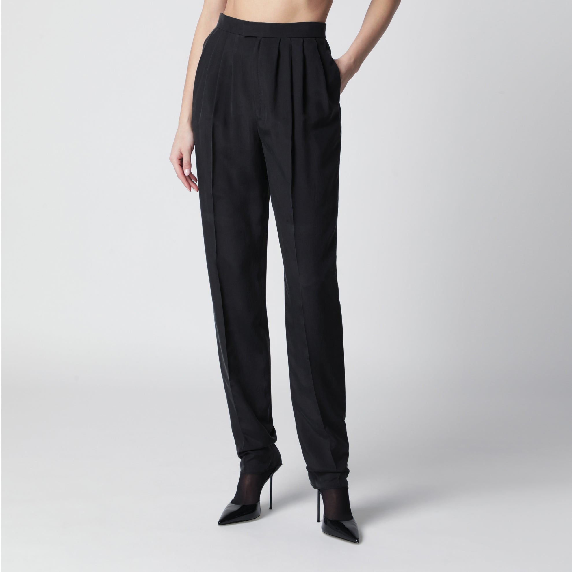 Tailored trousers in black habutai silk
