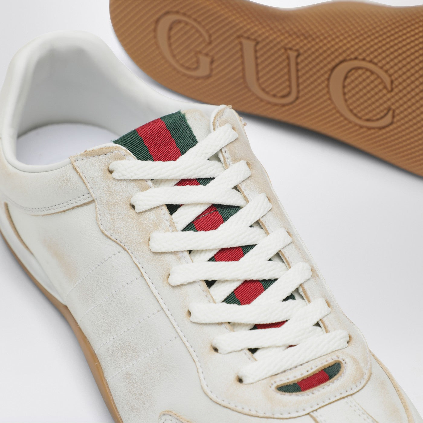GUCCI Gucci Shift Sneakers in white délavé-effect leather | TheDoubleF
