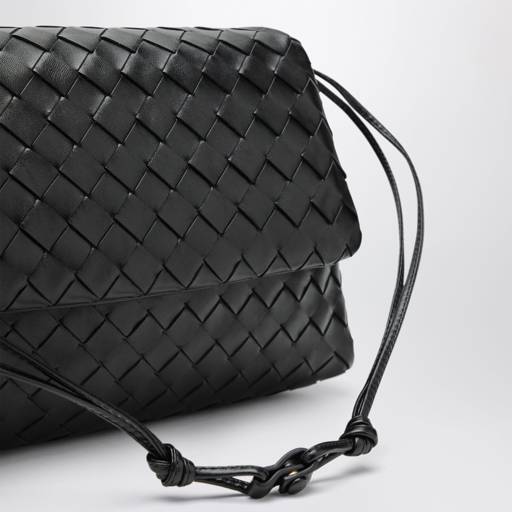 Black Intrecciato Giorno clutch