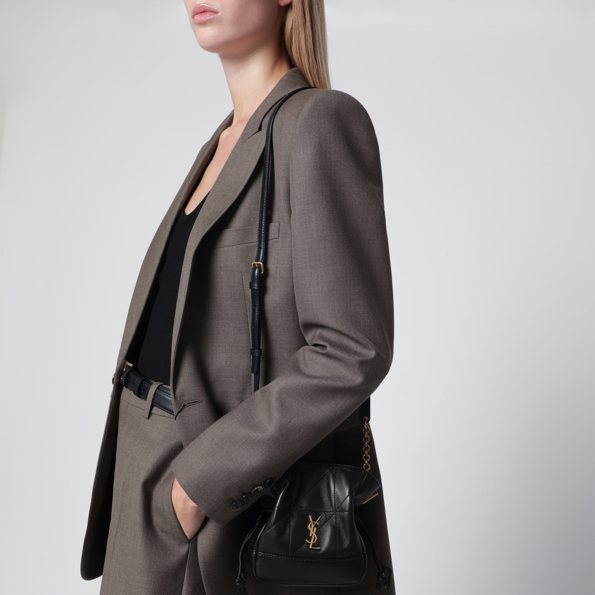 Pochette mini Jamie en cuir d’agneau noir