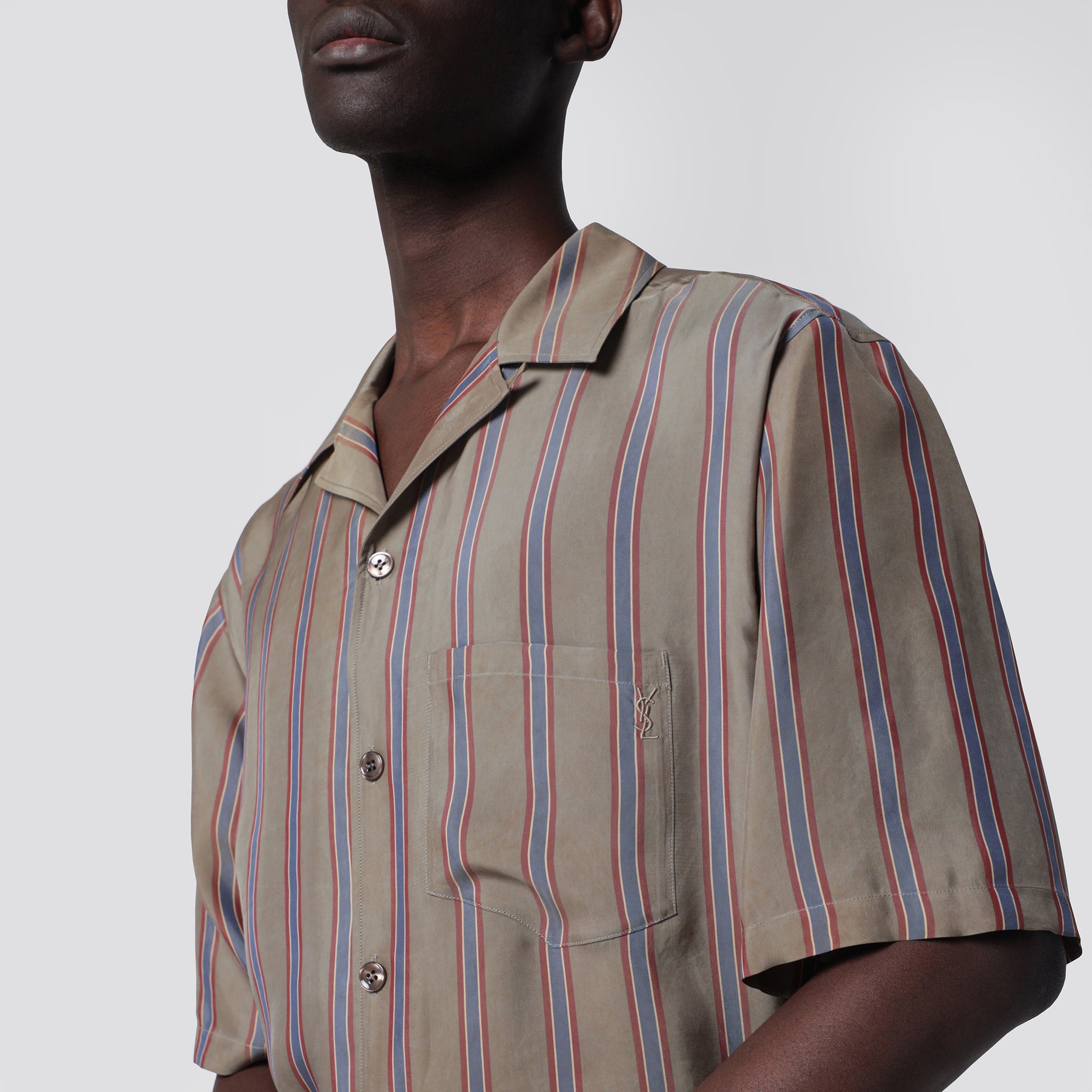 Camicia boxy a maniche corte in cupro marrone