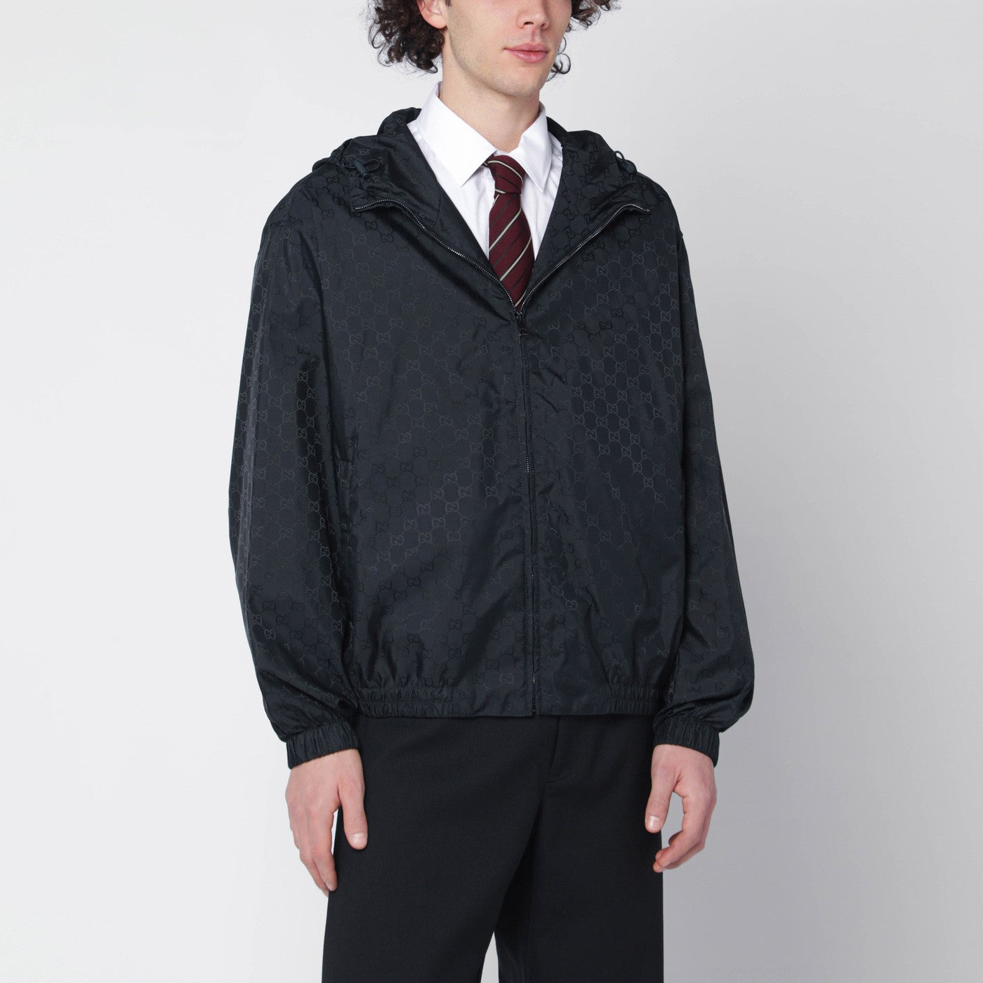 Dunkelblaue GG-Nylonjacke mit Reißverschluss
