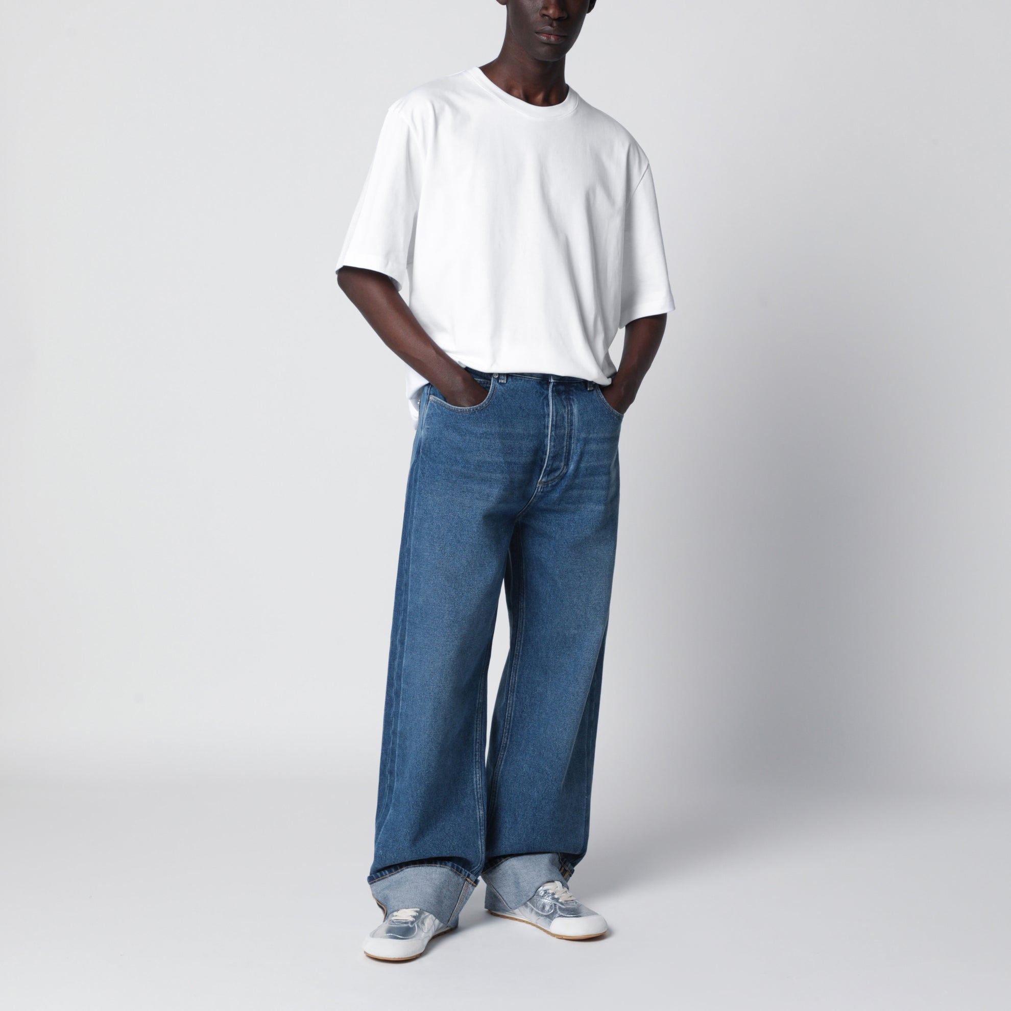 Jean ample en denim indigo à revers