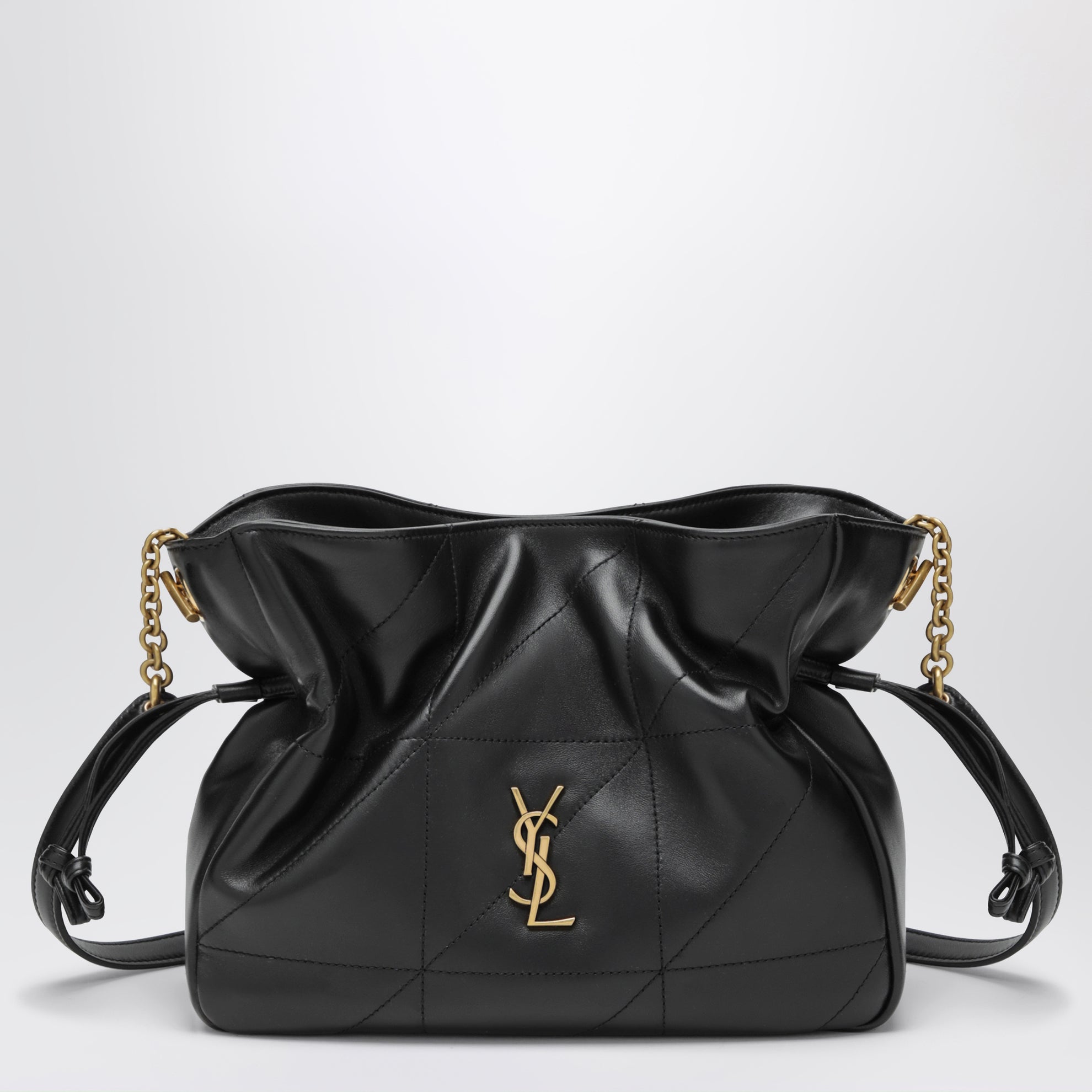 Jamie Schulter-Pochette aus Lammleder in Schwarz