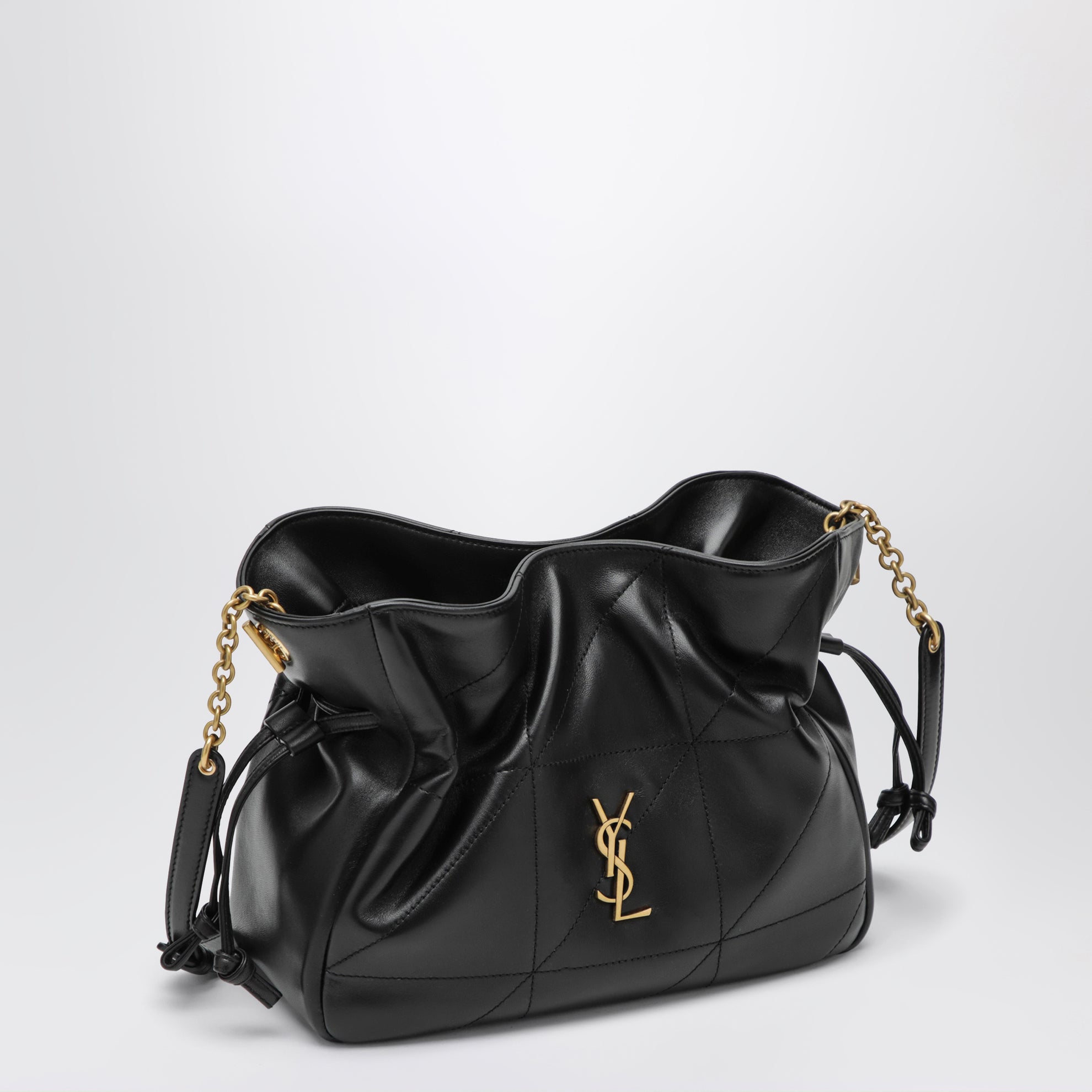 Jamie Schulter-Pochette aus Lammleder in Schwarz