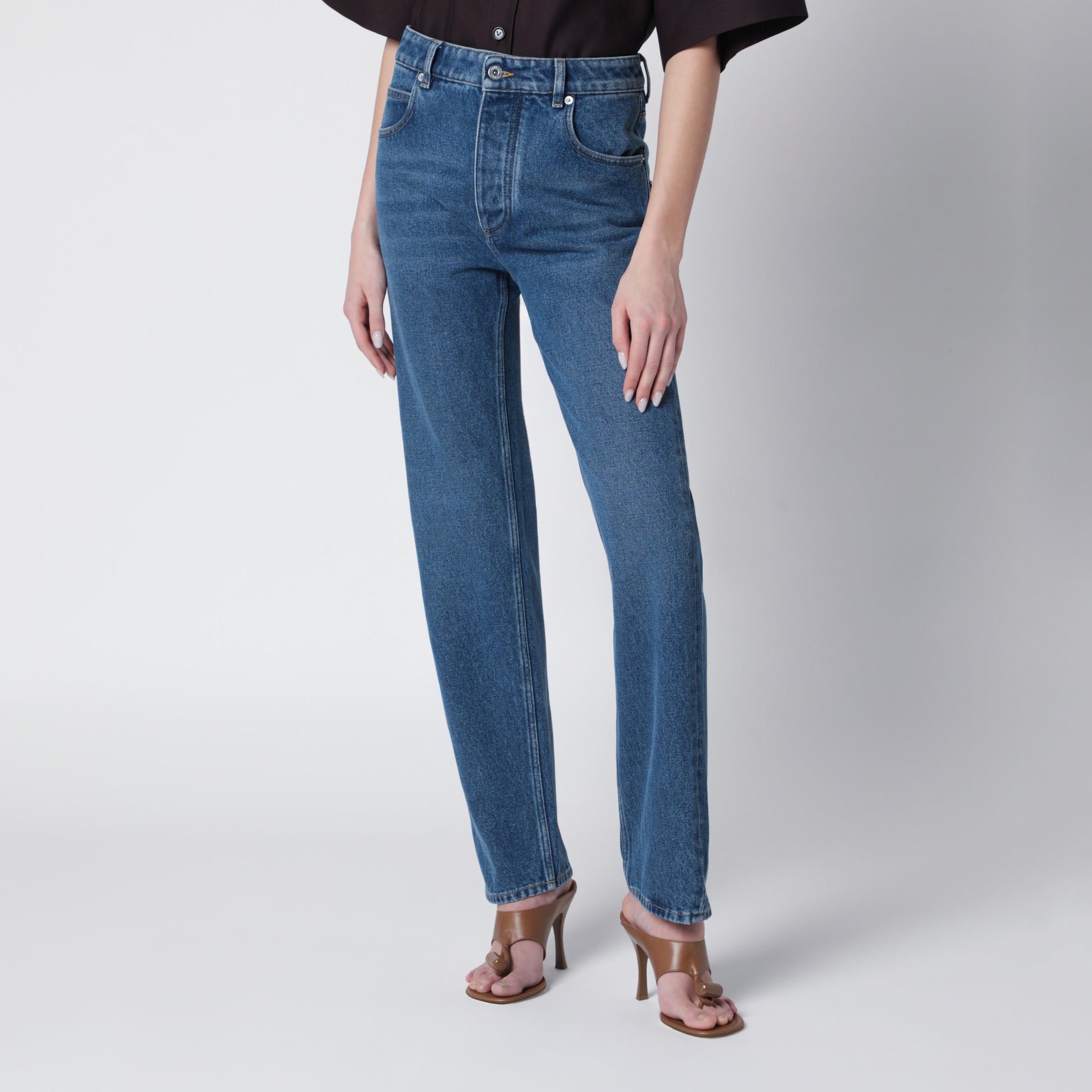 Straight-leg jeans in medium indigo wash