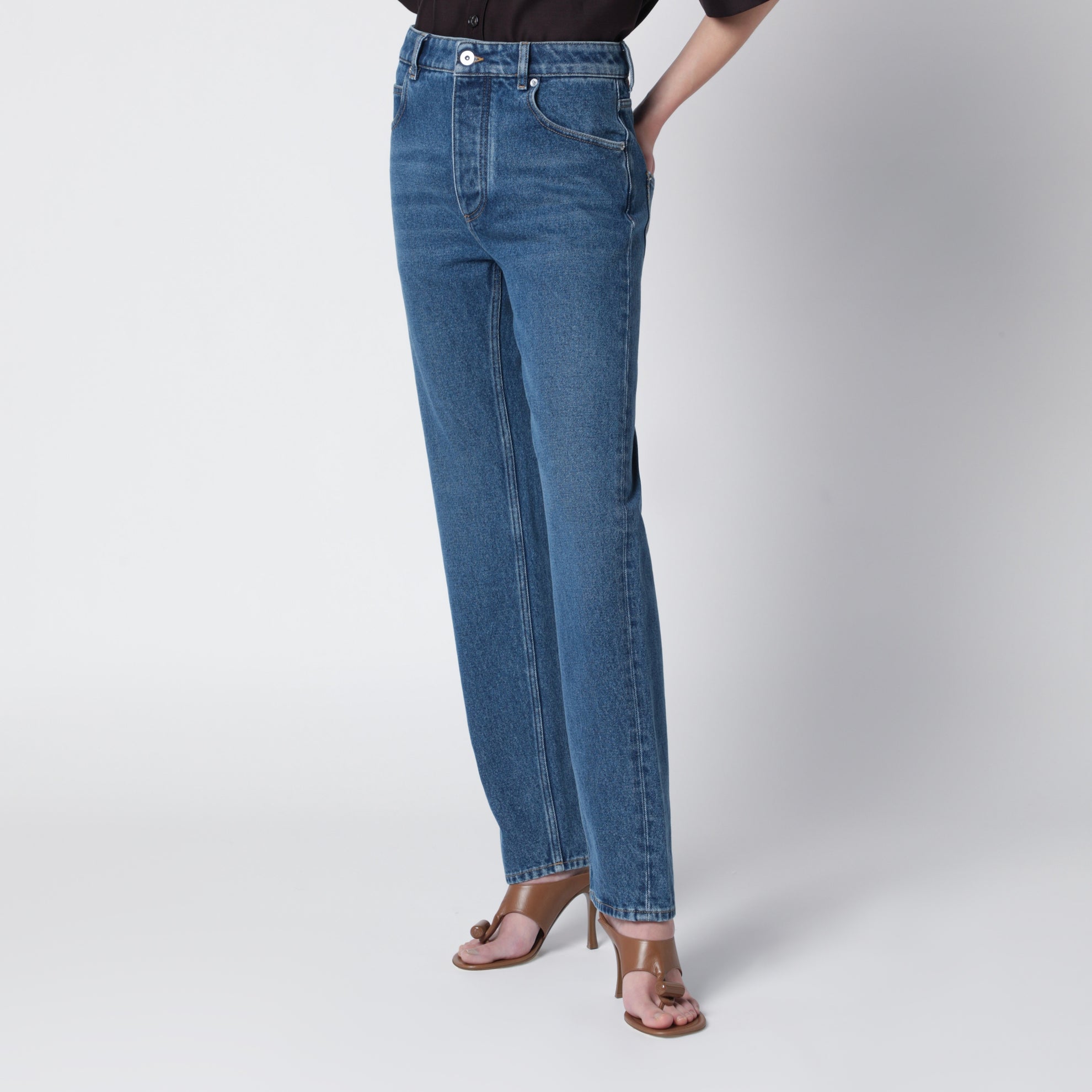 Straight-leg jeans in medium indigo wash