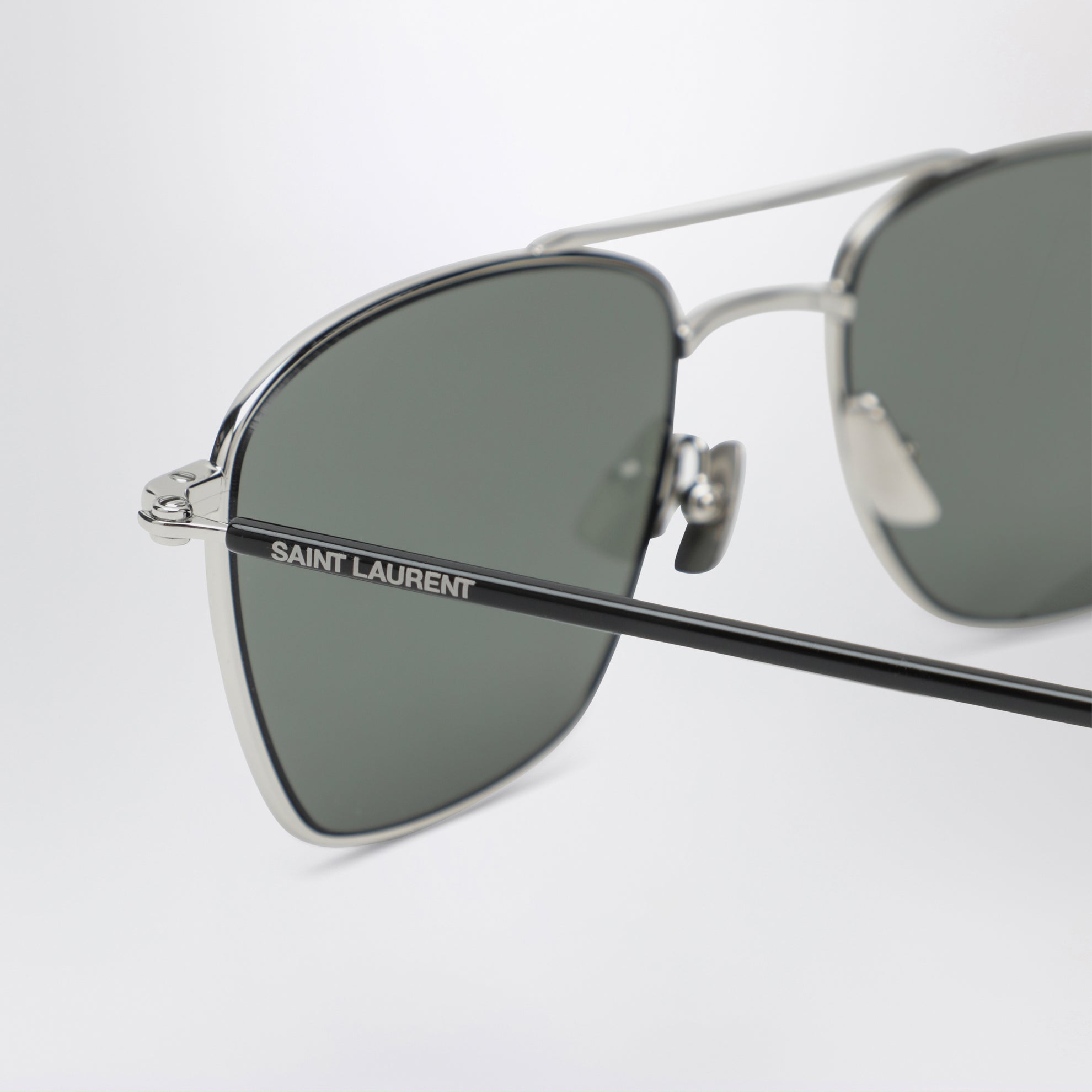 Silver rectangular metal sunglasses
