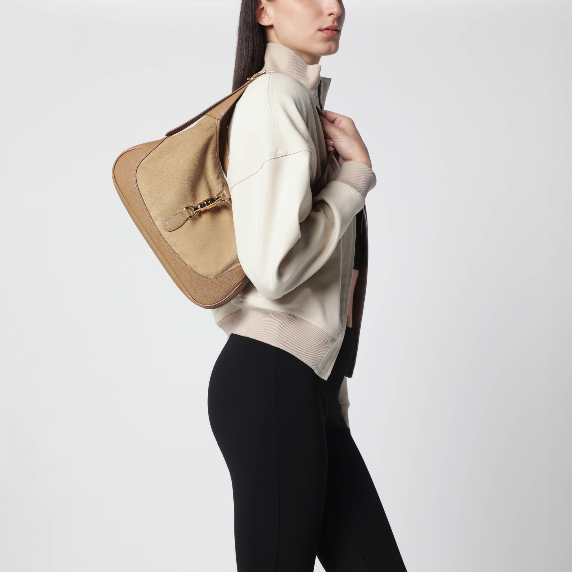 Gucci Jackie 1961 Schultertasche in mittlerer Größe in Sandfarbe