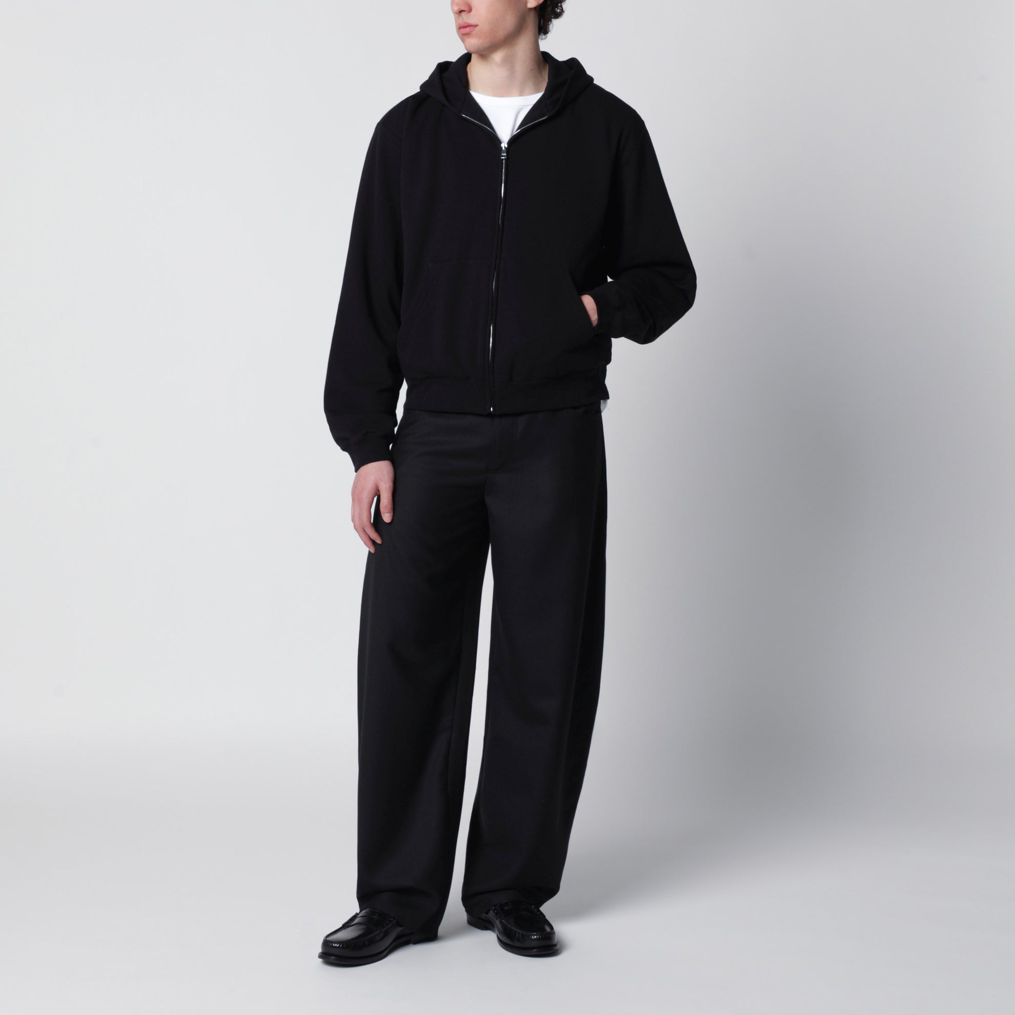 Felpa con zip nera in misto cashmere con stampa logo