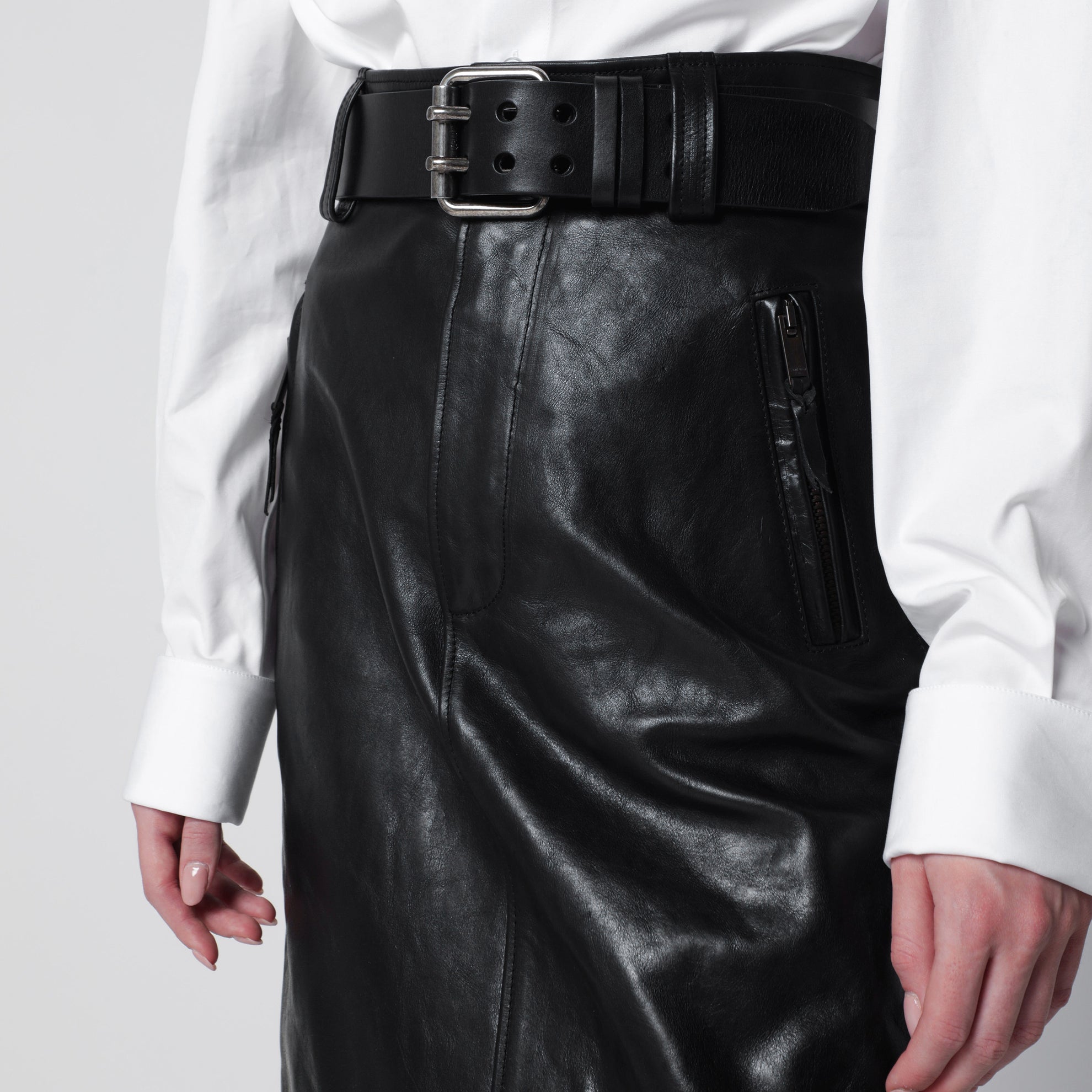 Black crinkled calfskin belted pencil skirt