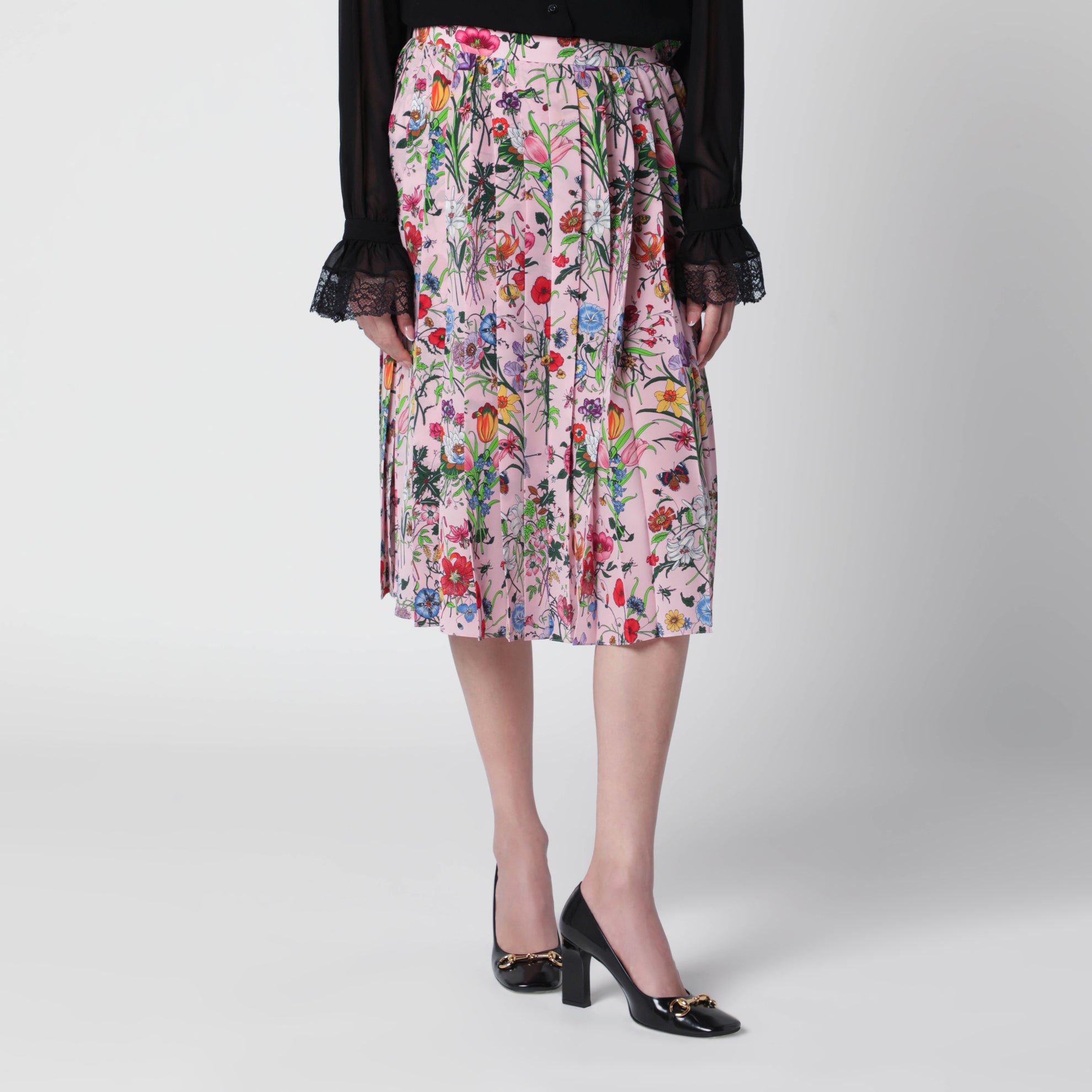 Midi-Faltenrock aus Seide mit Flora-Print in Rosa