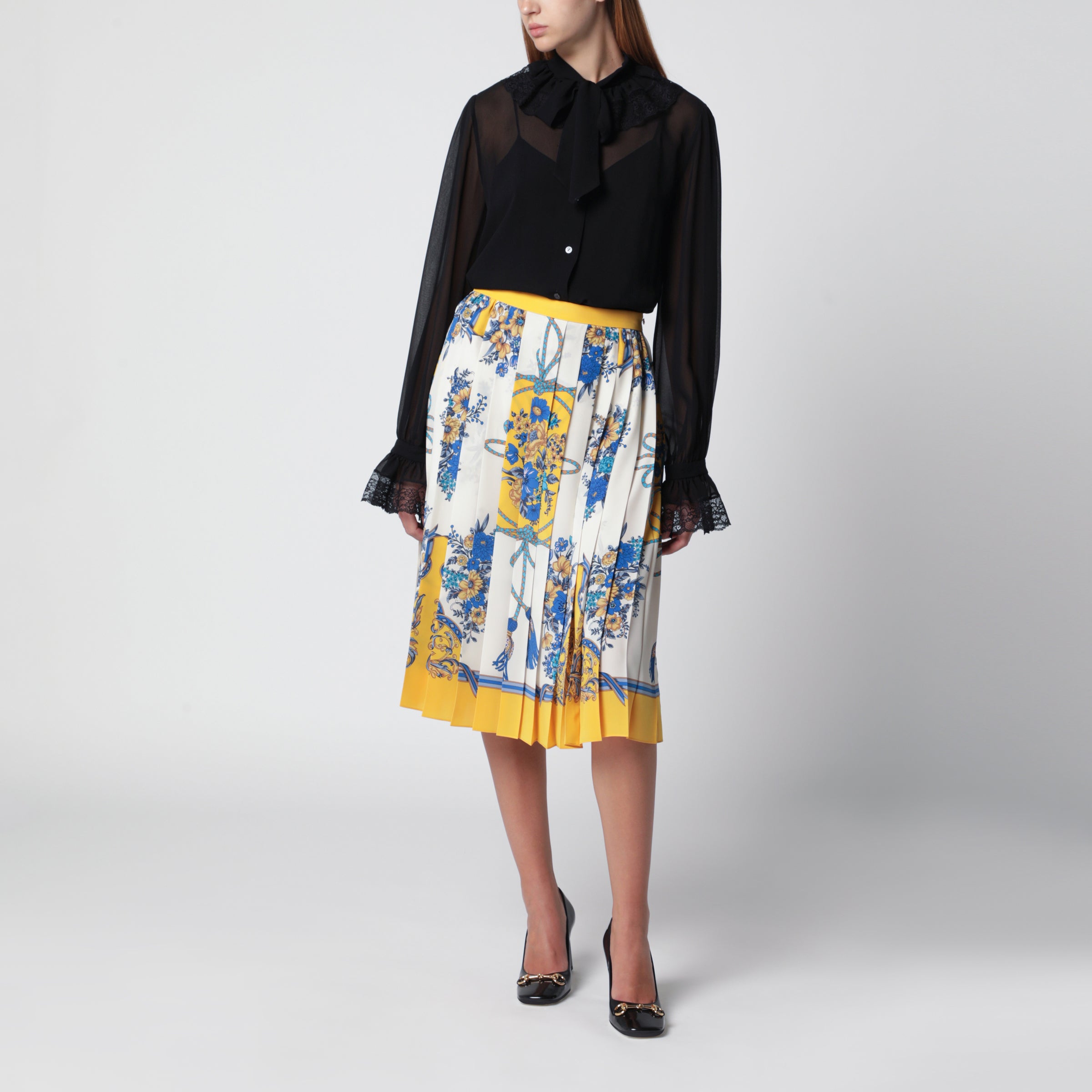 GUCCI Pleated midi silk skirt with Flora print in yellow/ivory