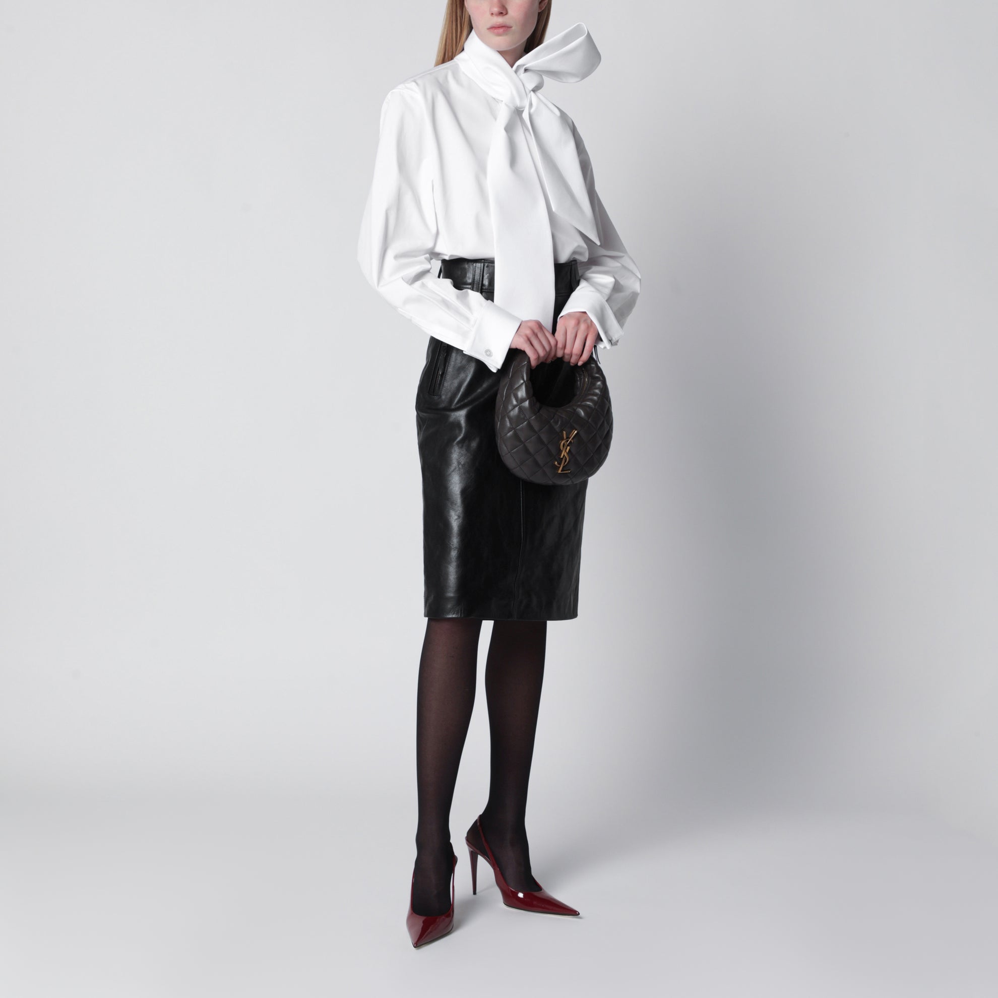 Chemise à col lavallière en popeline de coton blanche
