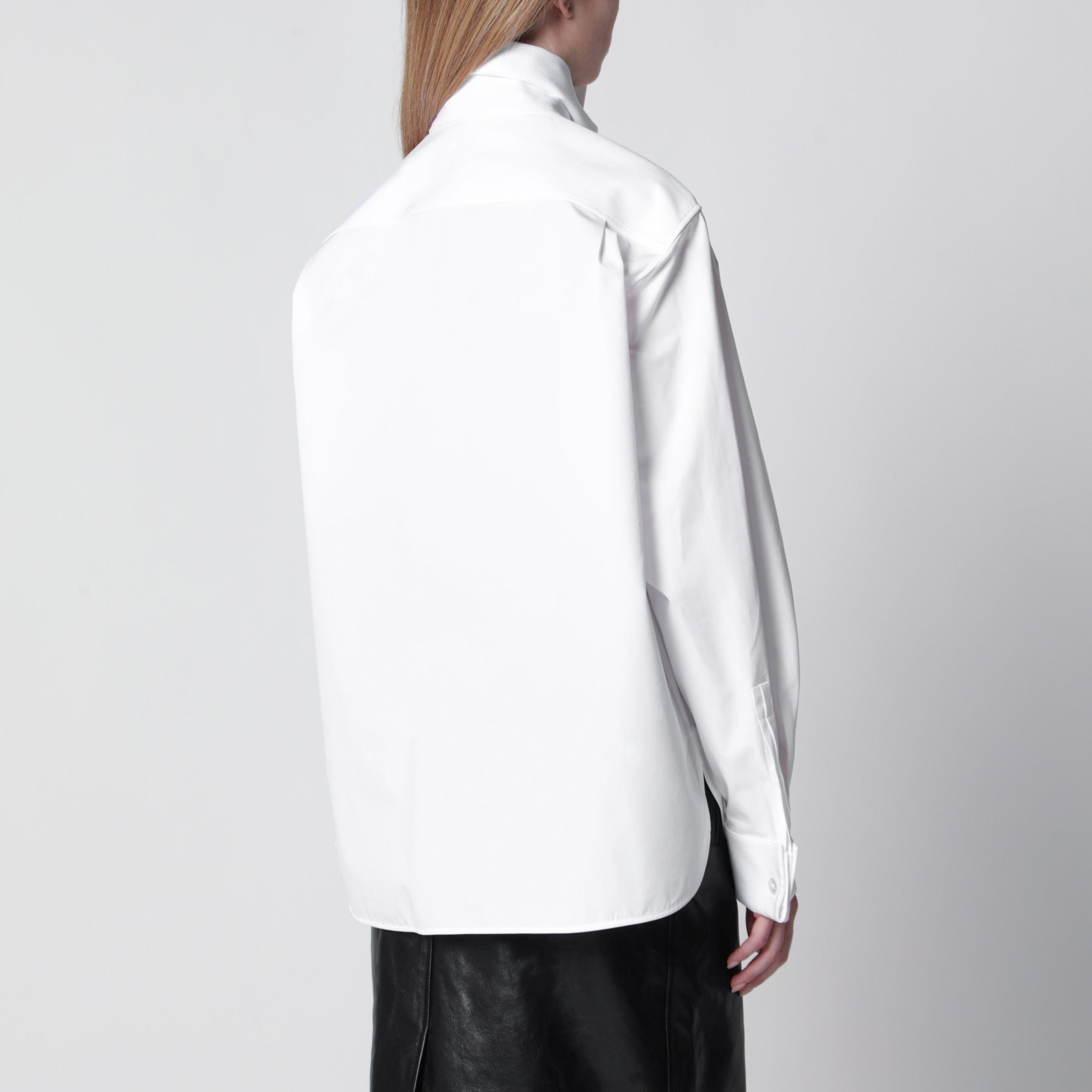 Chemise à col lavallière en popeline de coton blanche