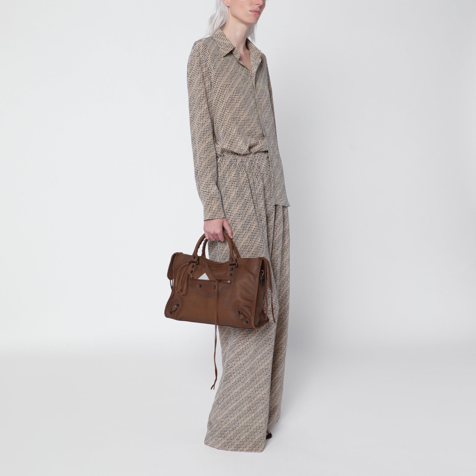 Le City Medium caramel leather bag