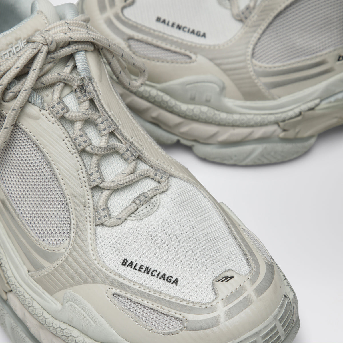 Baskets Triple S.2 Eggshell en polyuréthane