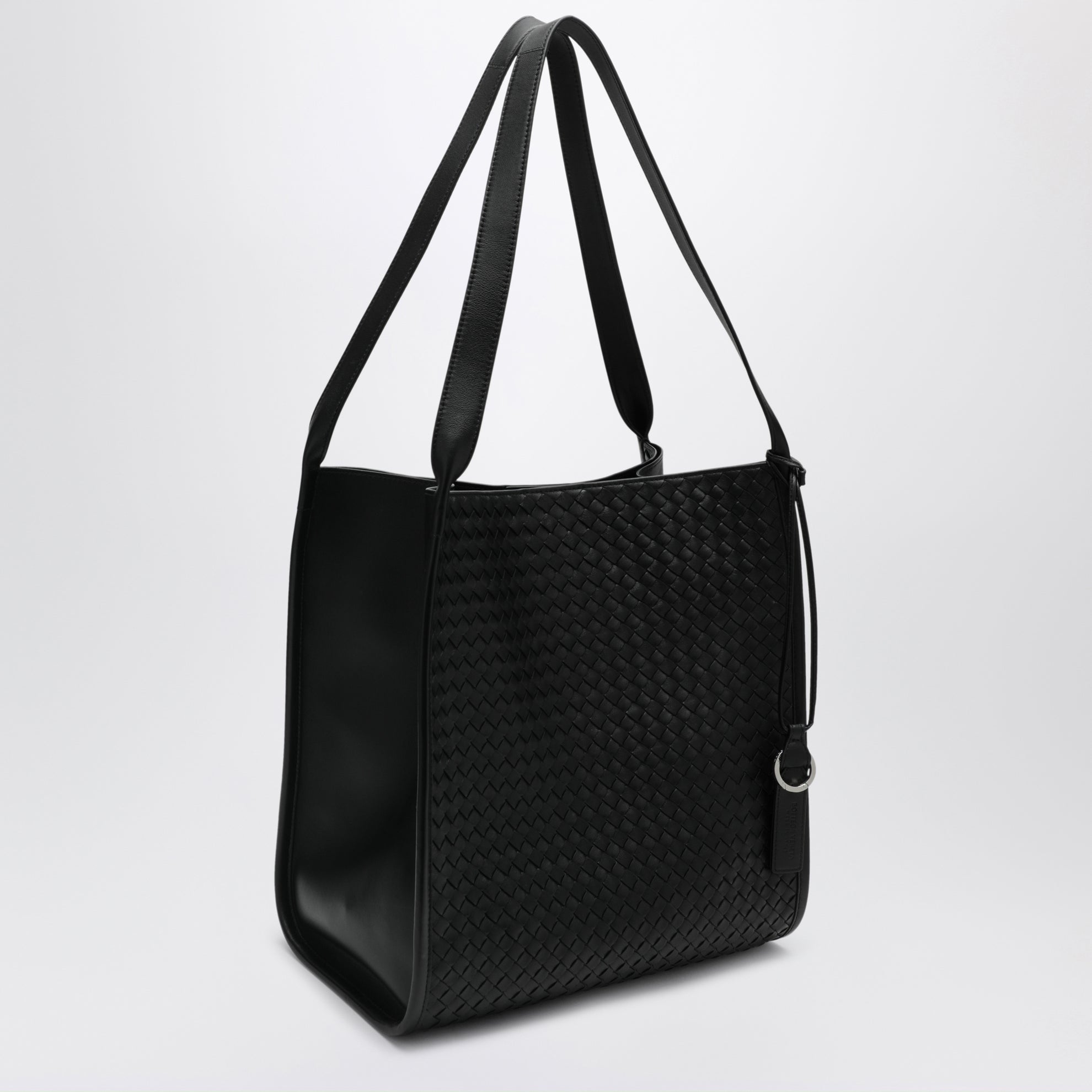 Corriere mittlere Tote aus geflochtenem Leder schwarz
