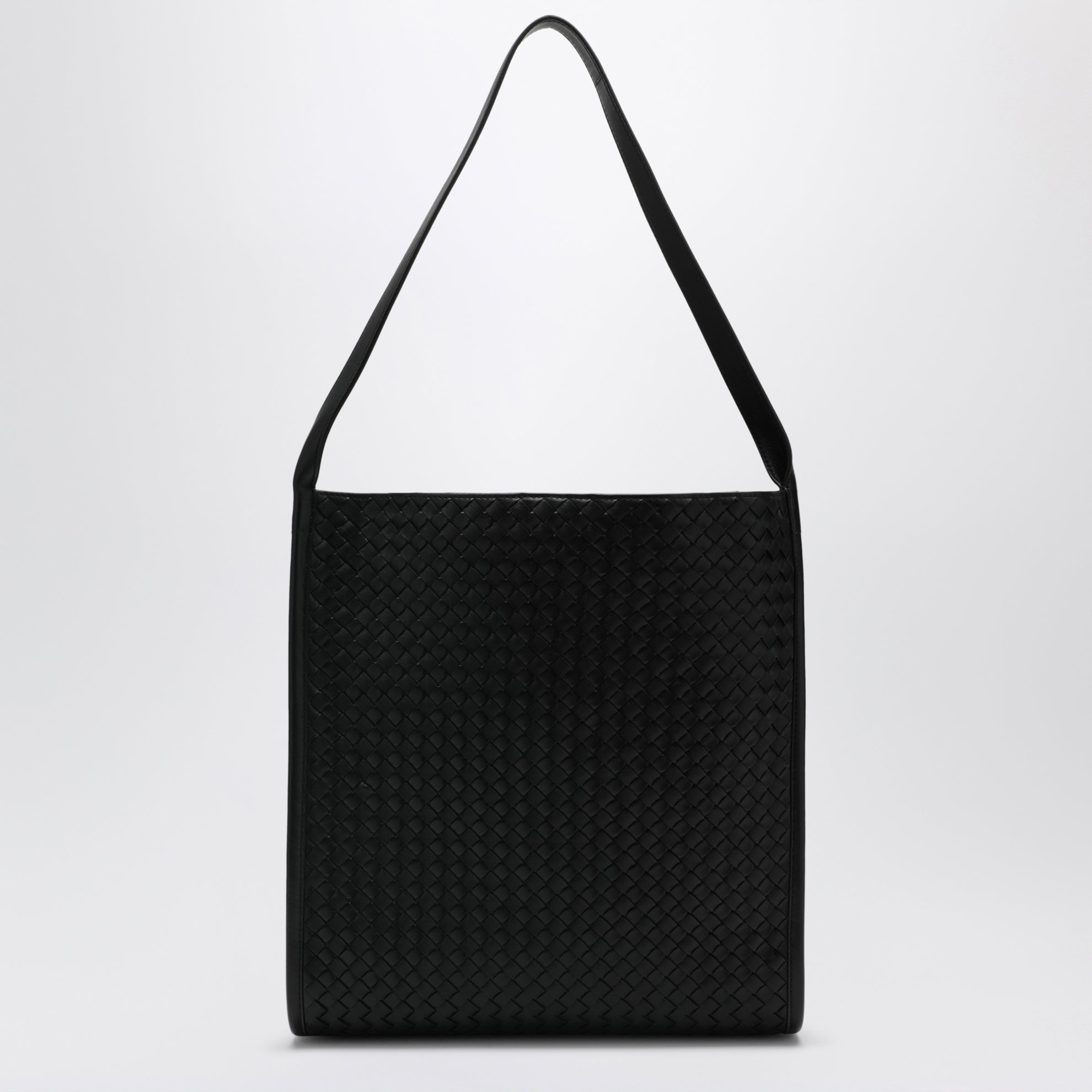 Corriere mittlere Tote aus geflochtenem Leder schwarz