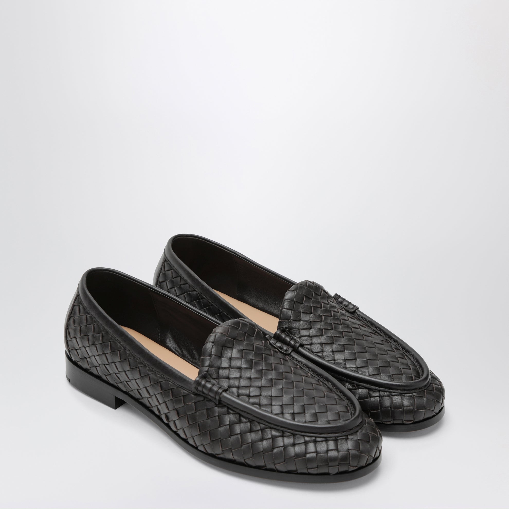 Silenzio loafers in espresso color with Intrecciato