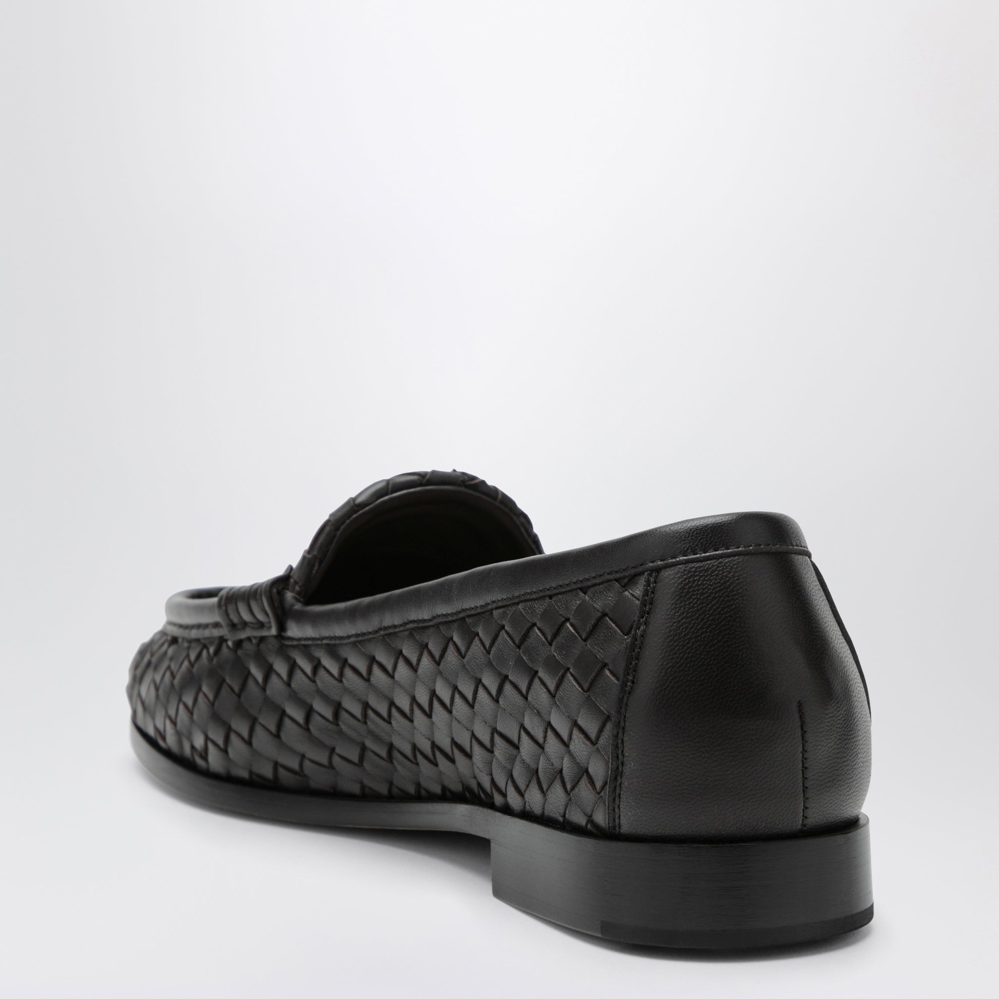 Silenzio loafers in espresso color with Intrecciato