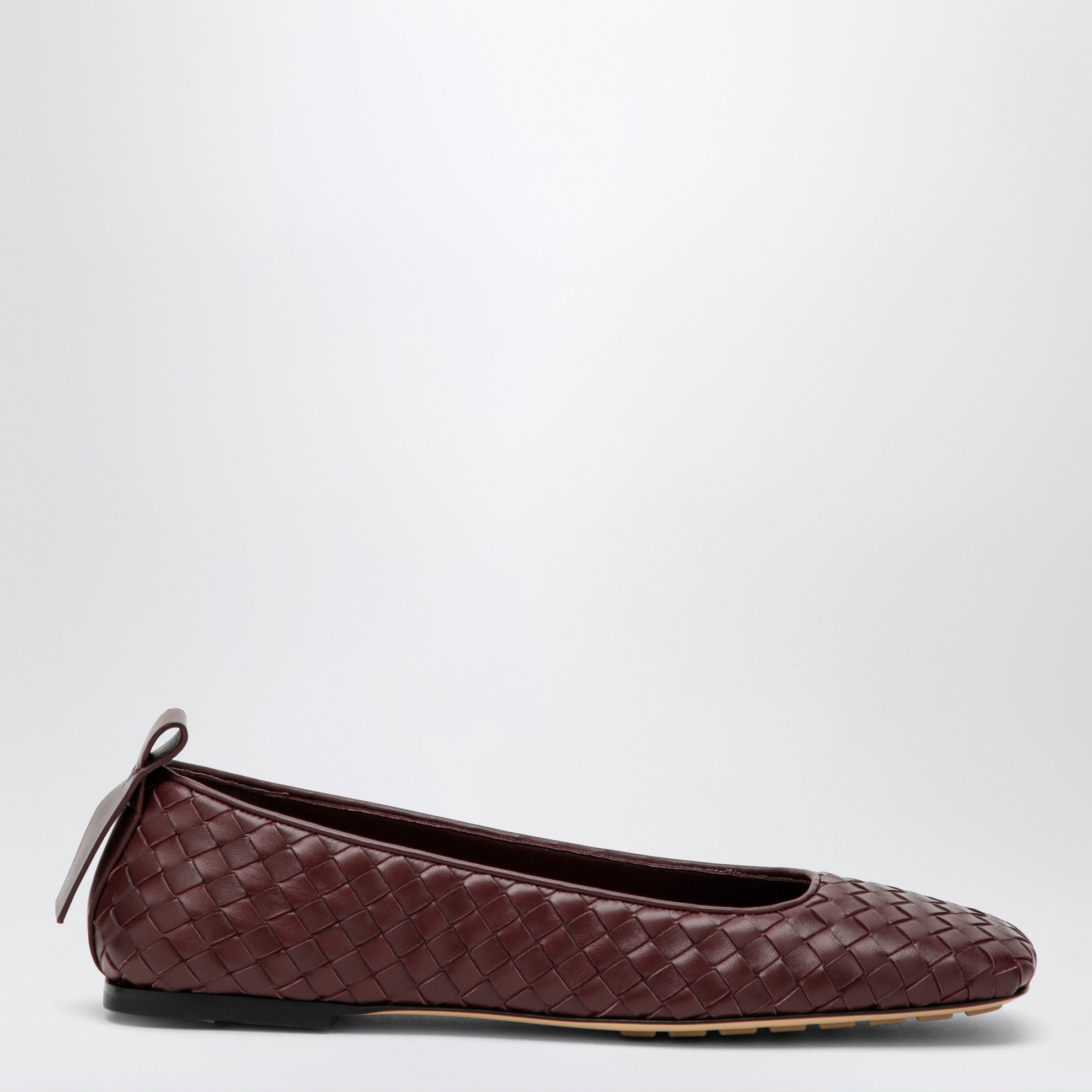 Ballerines Charlotte en cuir tressé couleur acajou