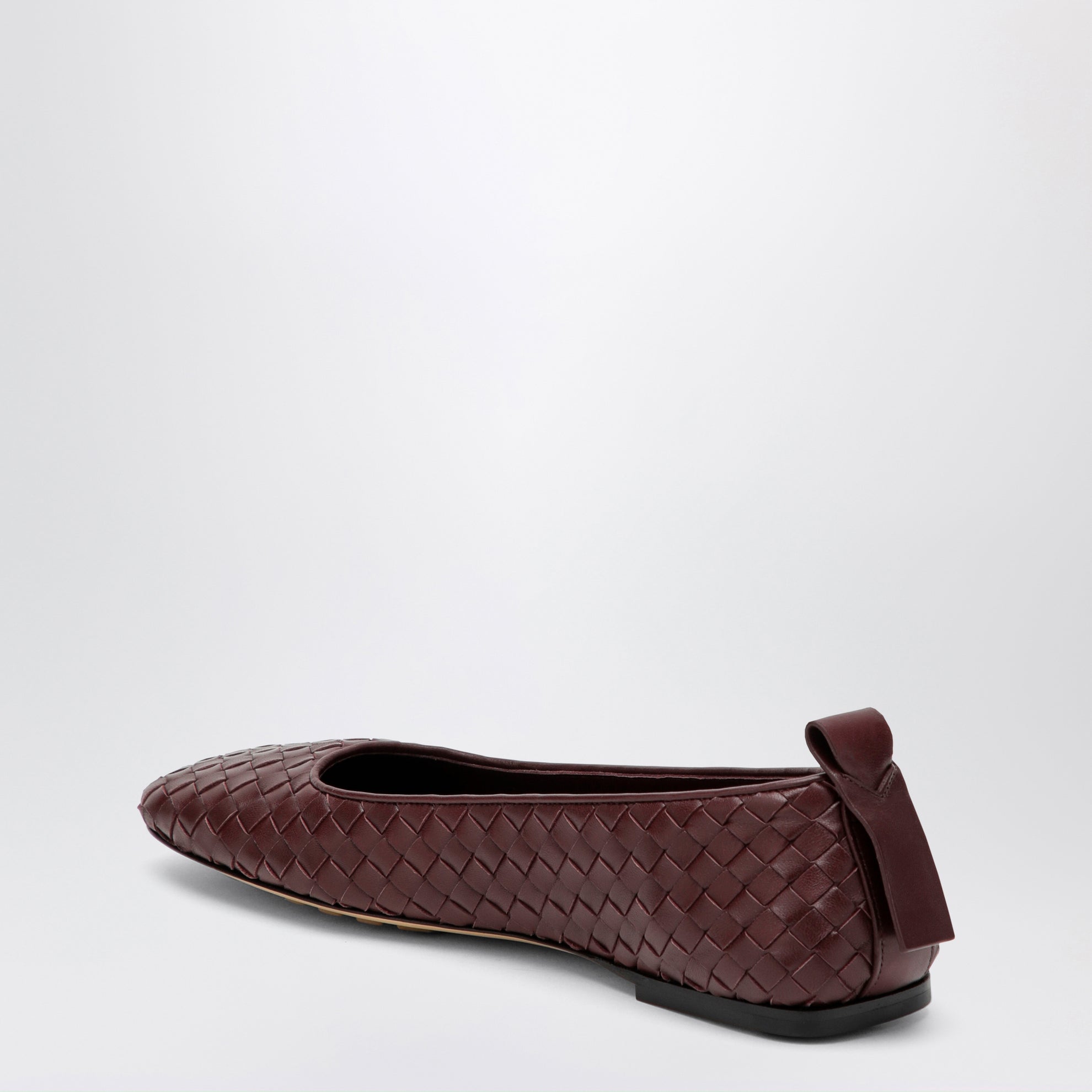 Ballerines Charlotte en cuir tressé couleur acajou