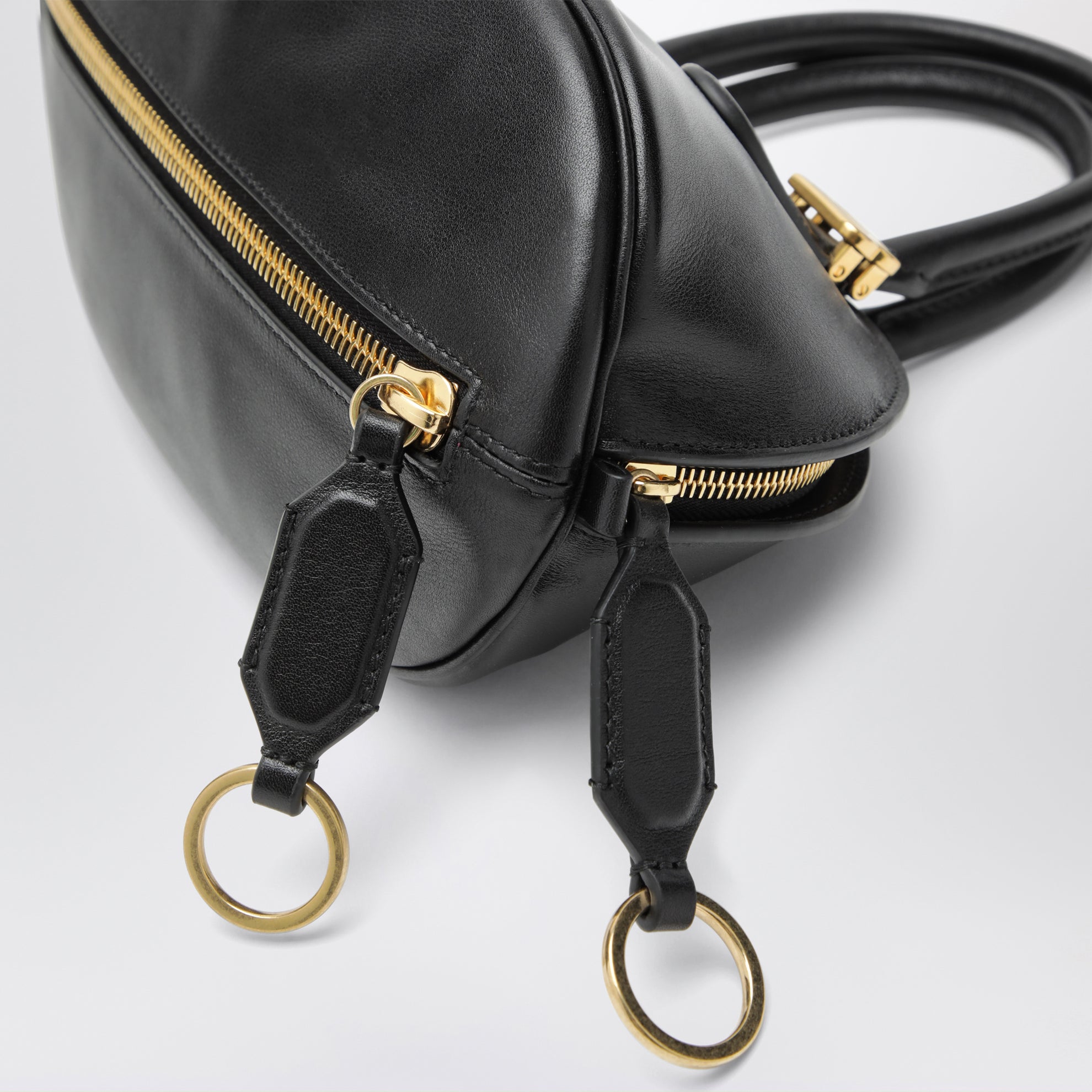 Bolero Mini Bowlingtasche aus schwarzem Leder