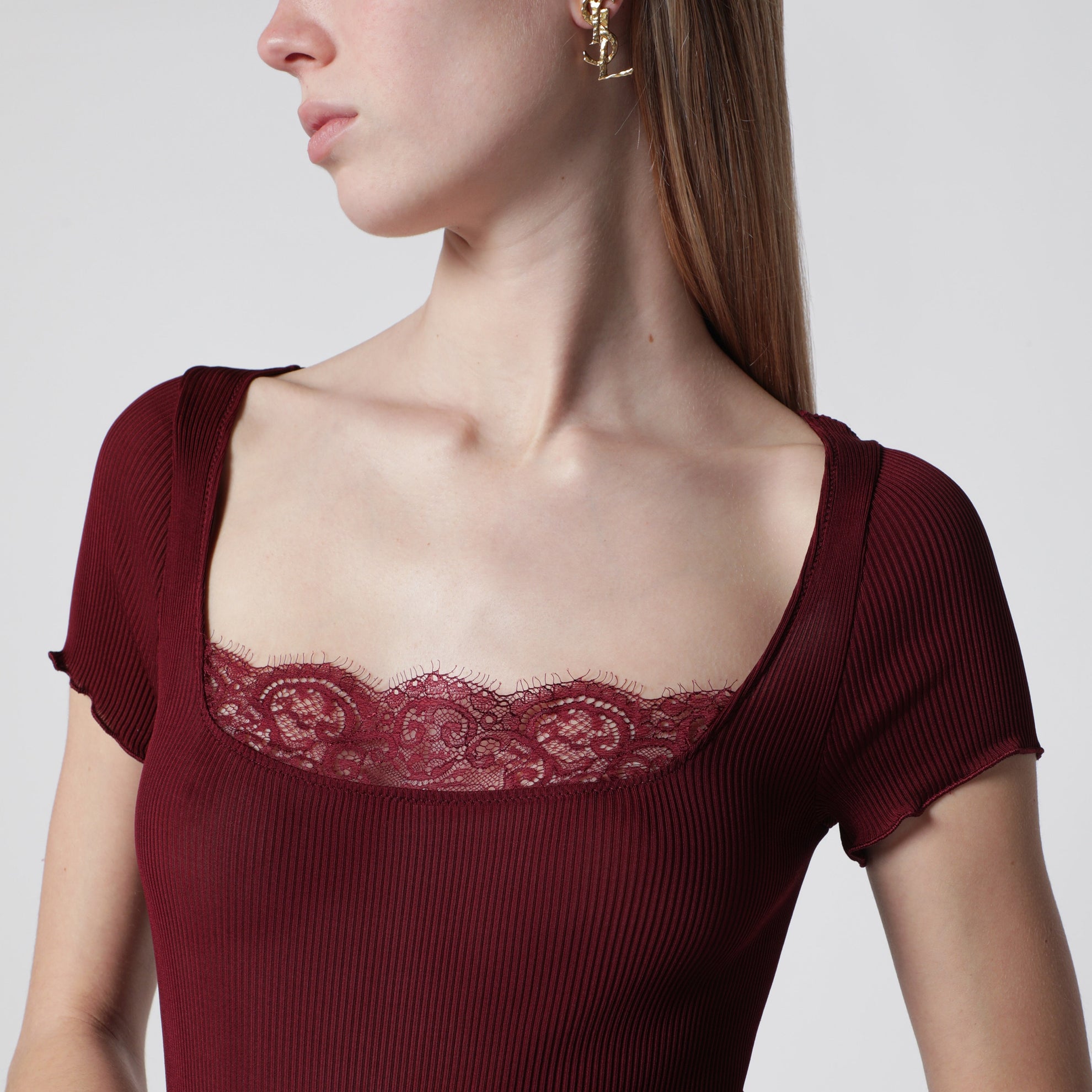 Red square-neck lace T-shirt in ribbed silk