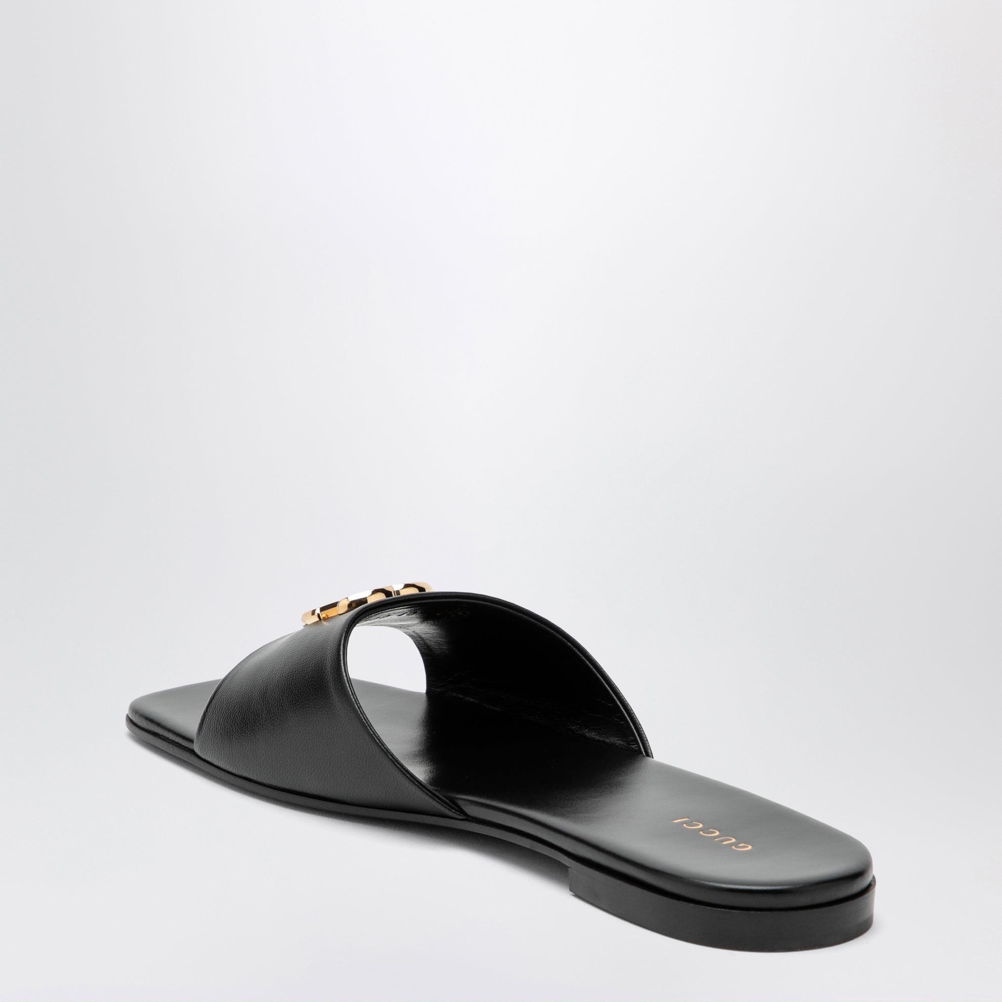 Double G Slides aus schwarzem Nappaleder