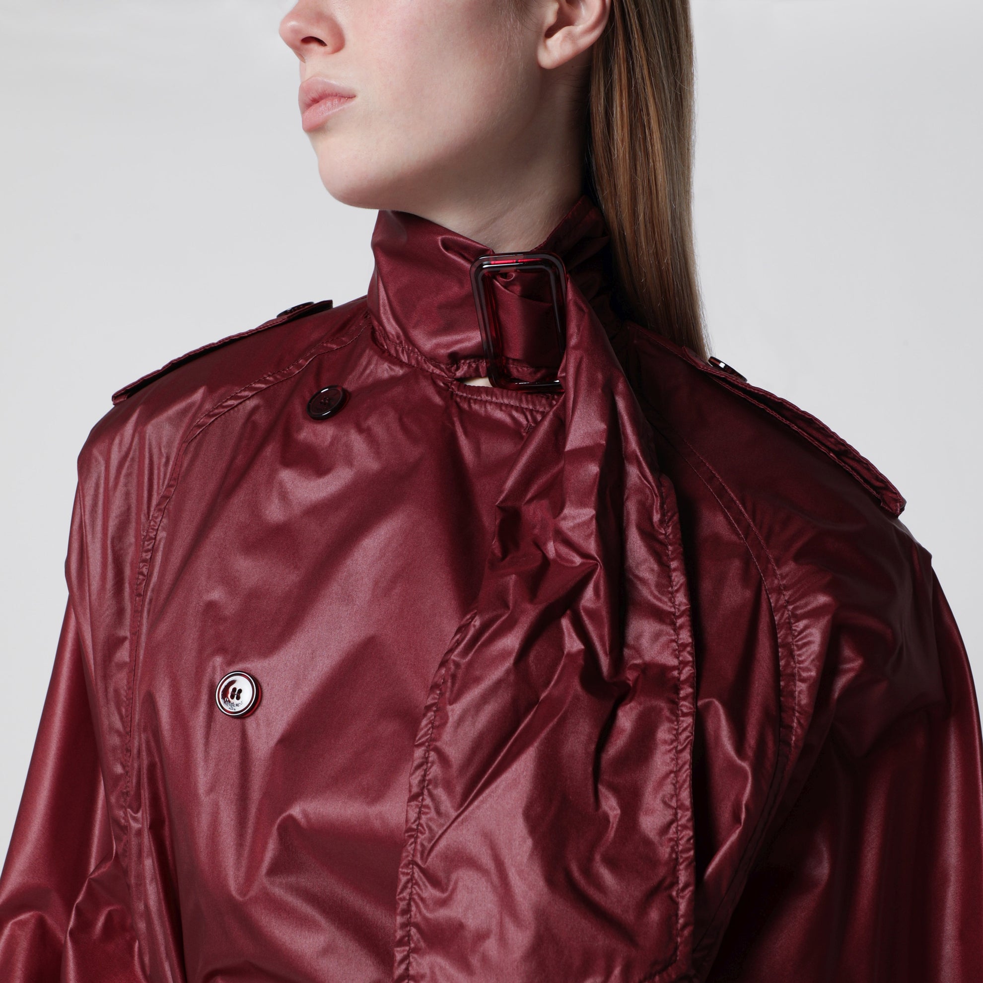 Burgundy waterproof nylon trench coat with lavallière
