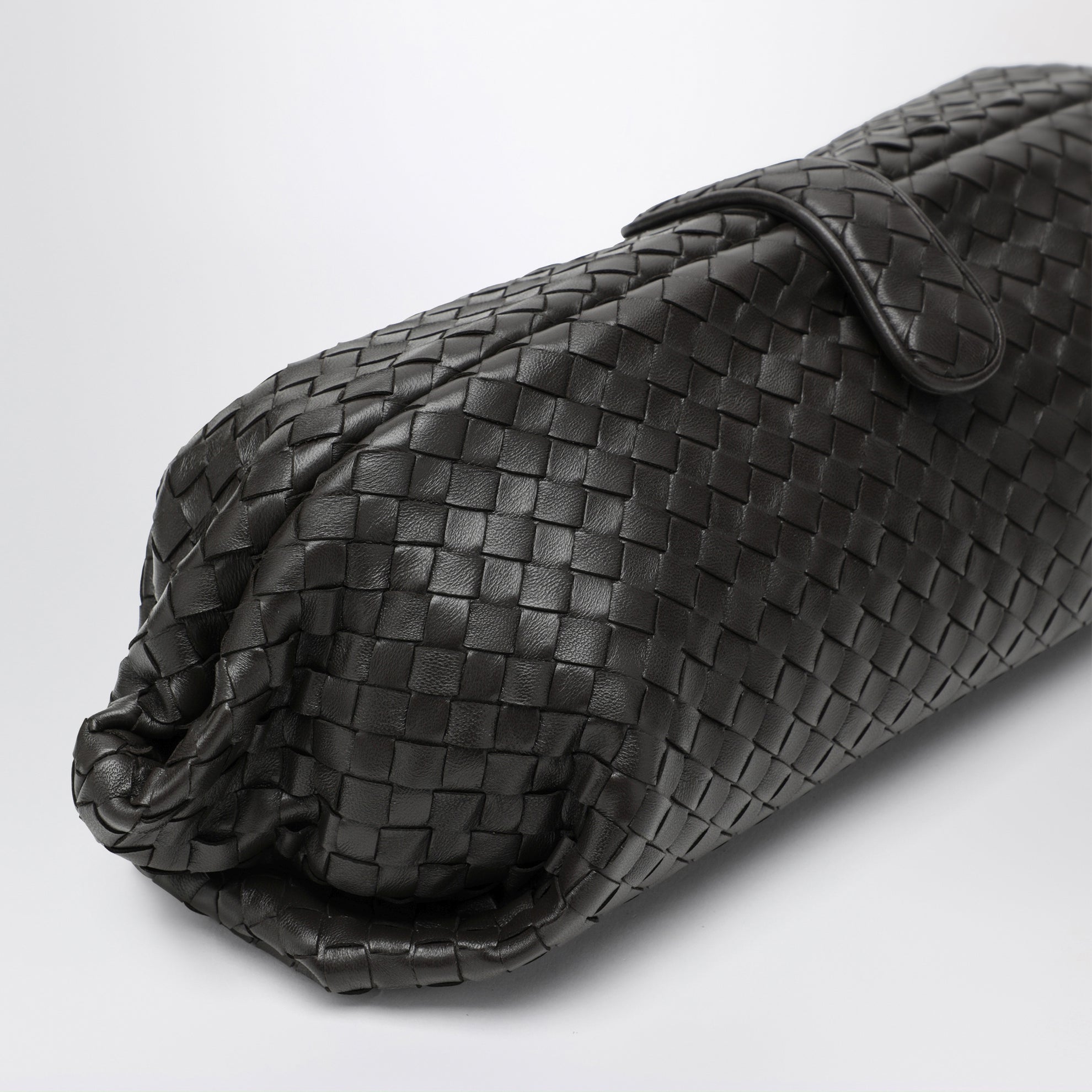 Lauren 1979 intrecciato lamb leather clutch in Espresso