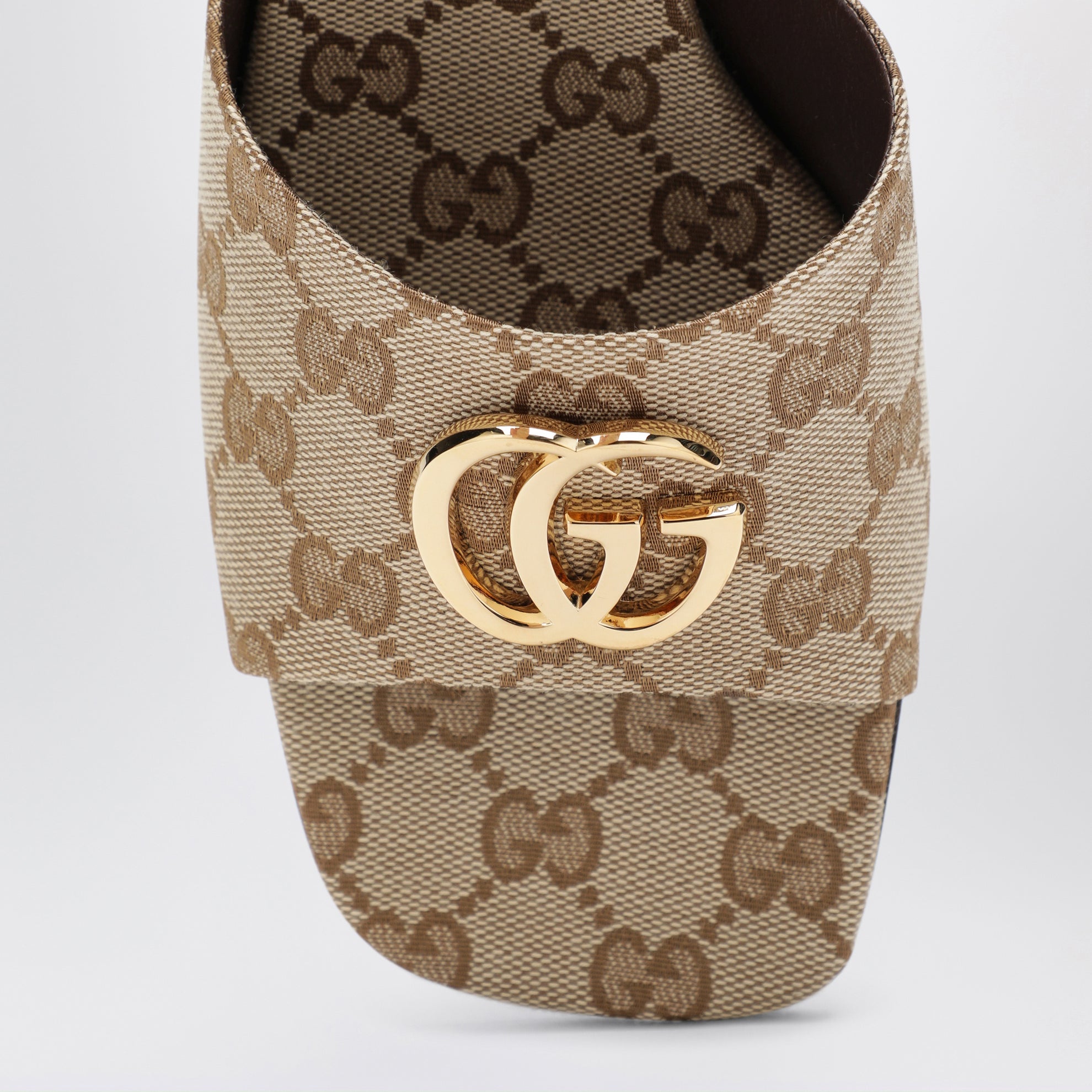 Double G slider sandals in GG canvas in vintage sand