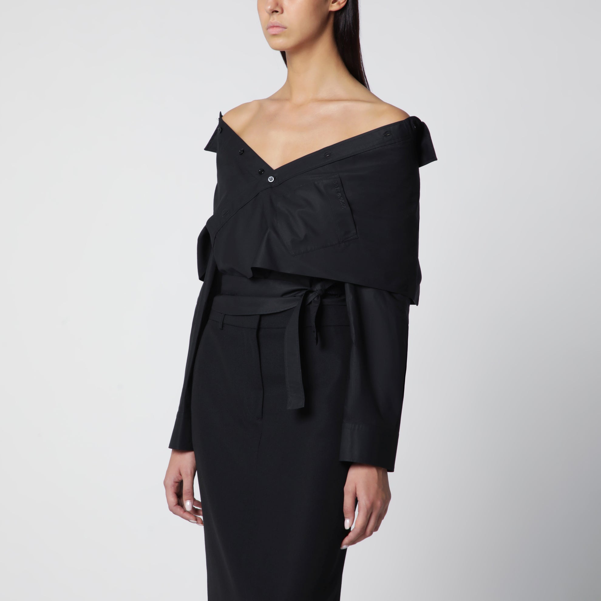 Camicia a portafoglio con spalle scoperte nera