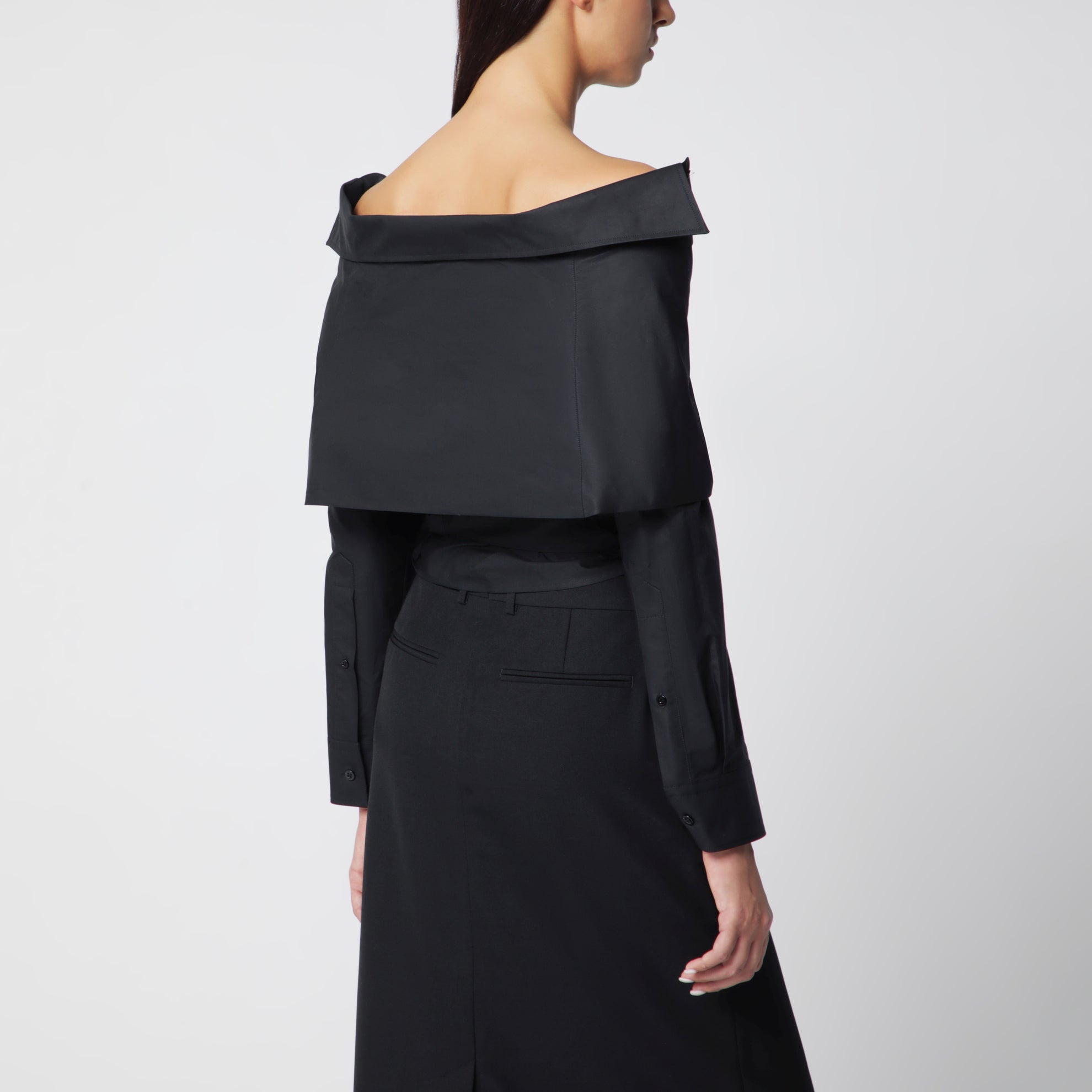 Camicia a portafoglio con spalle scoperte nera