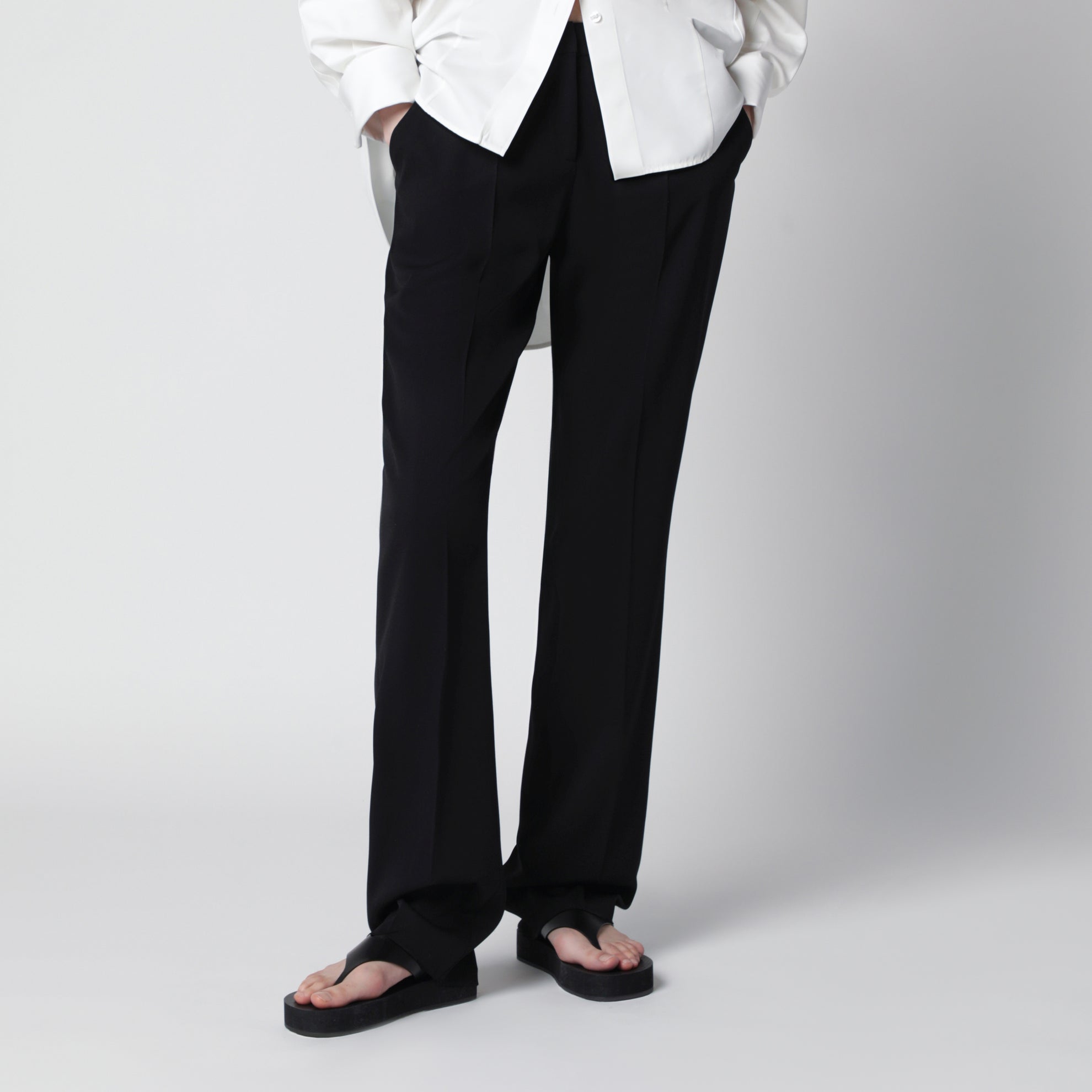 Pantaloni sartoriali slim in lana stretch neri